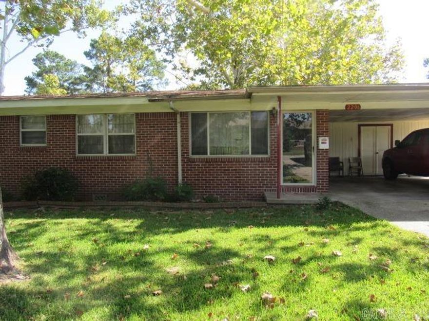 3bd/1.5ba brick home on a large well-kept lot. 20x30 brick shop. Selling AS_IS  Sale is contingent on curt approval, closed another home in this estate in 2 weeks. Great first time buyer or investment property. Come take a look today!!