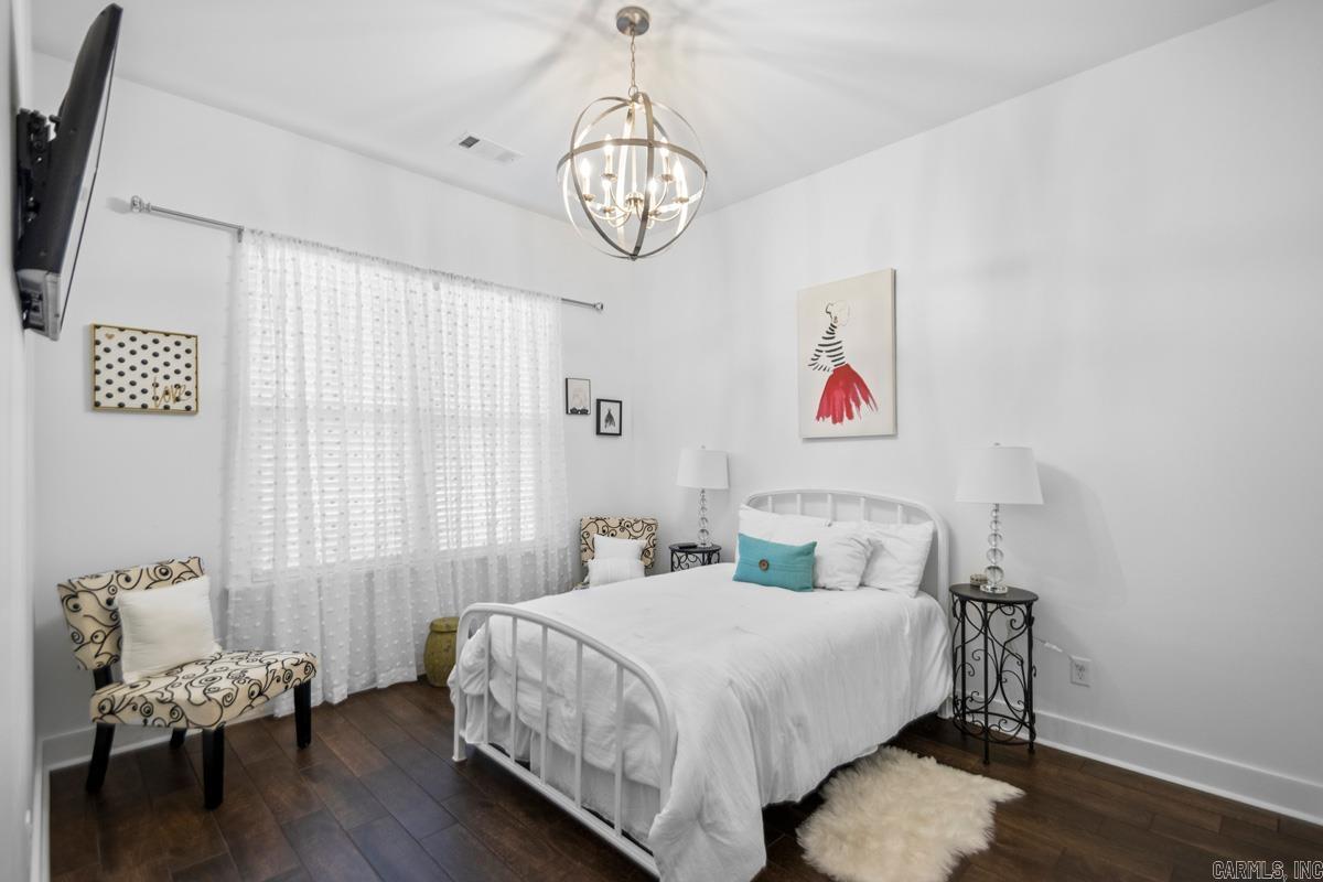 NORTH SHORE @ HURRICANE LAKE EST - Residential