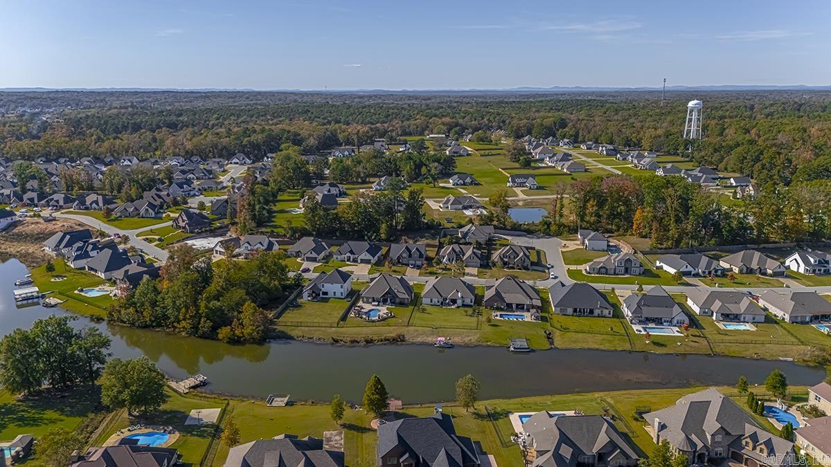 NORTH SHORE @ HURRICANE LAKE EST - Residential