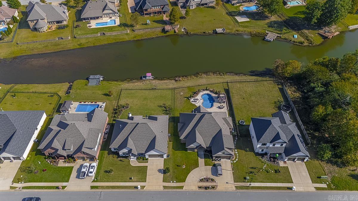 NORTH SHORE @ HURRICANE LAKE EST - Residential