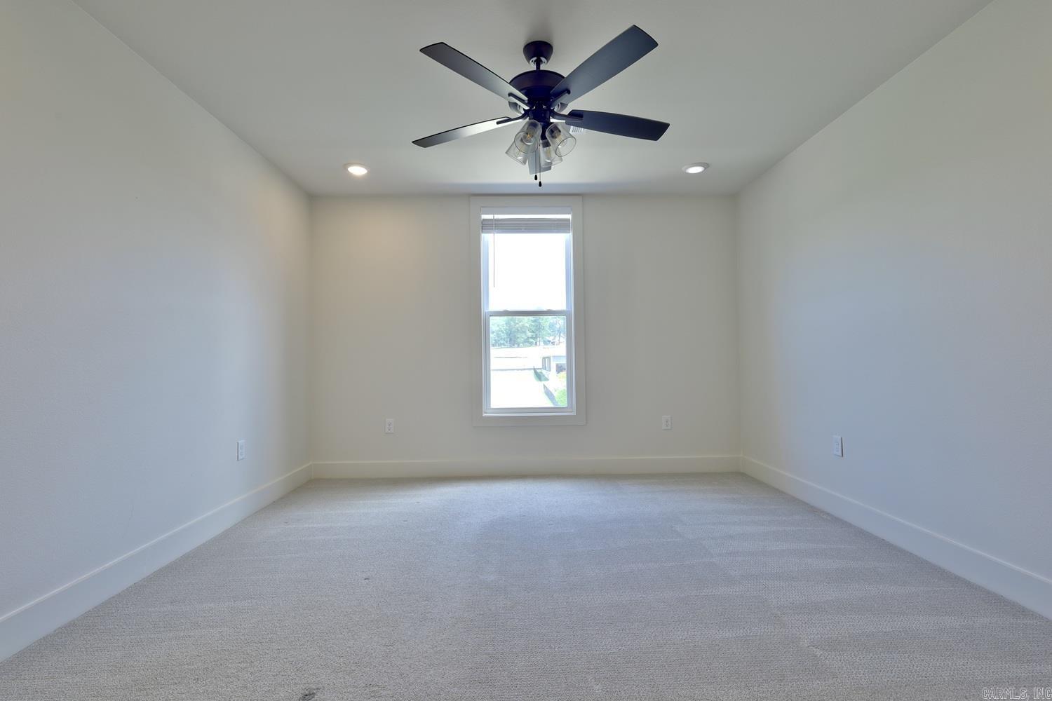 MIDTOWN BRYANT - Residential