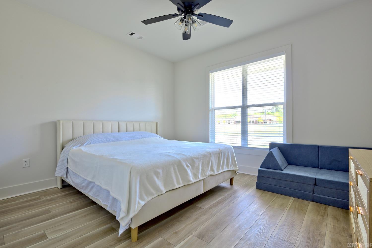 MIDTOWN BRYANT - Residential
