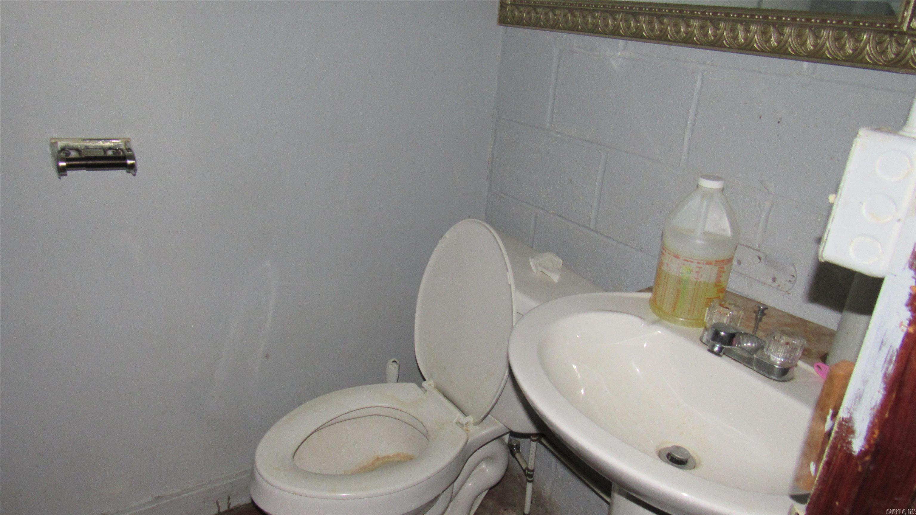 England City - Commercial Sale