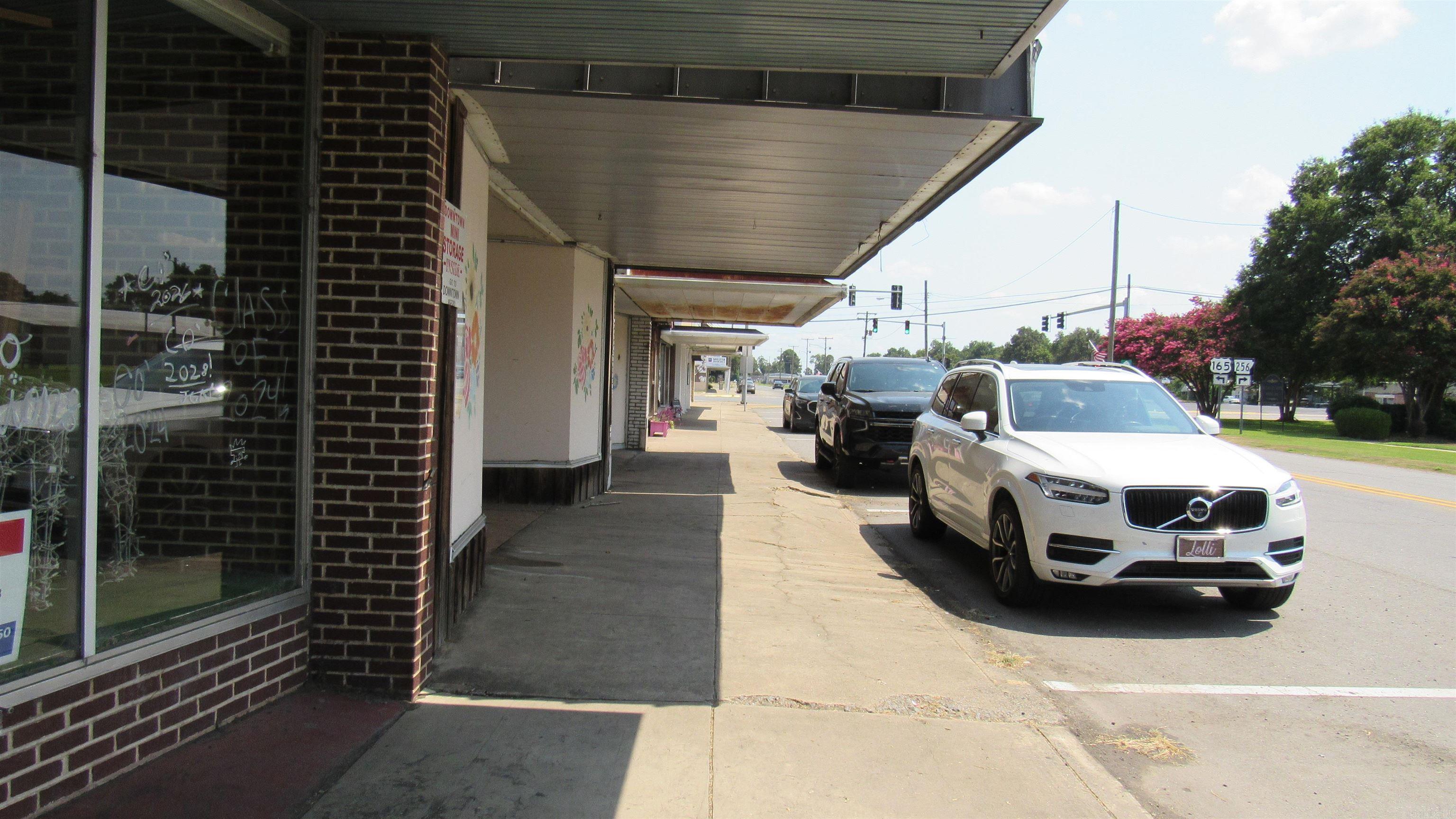 England City - Commercial Sale