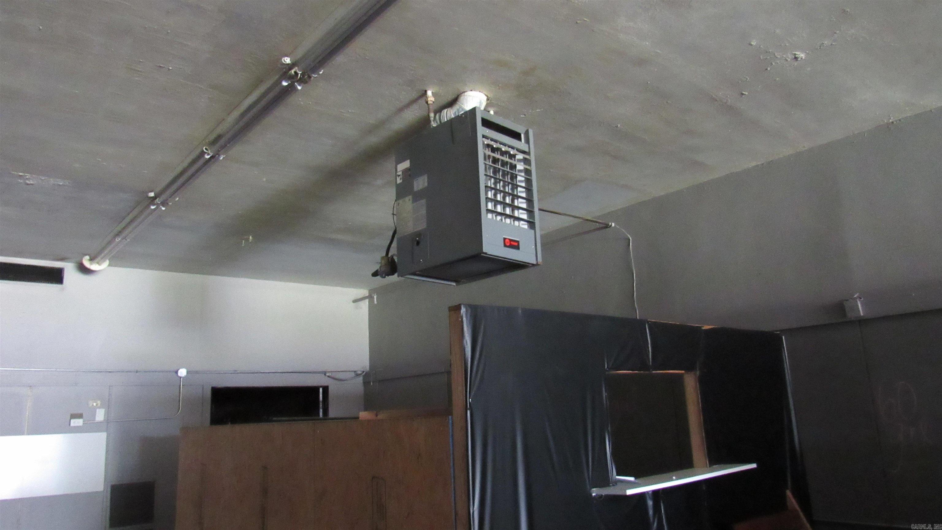 England City - Commercial Sale