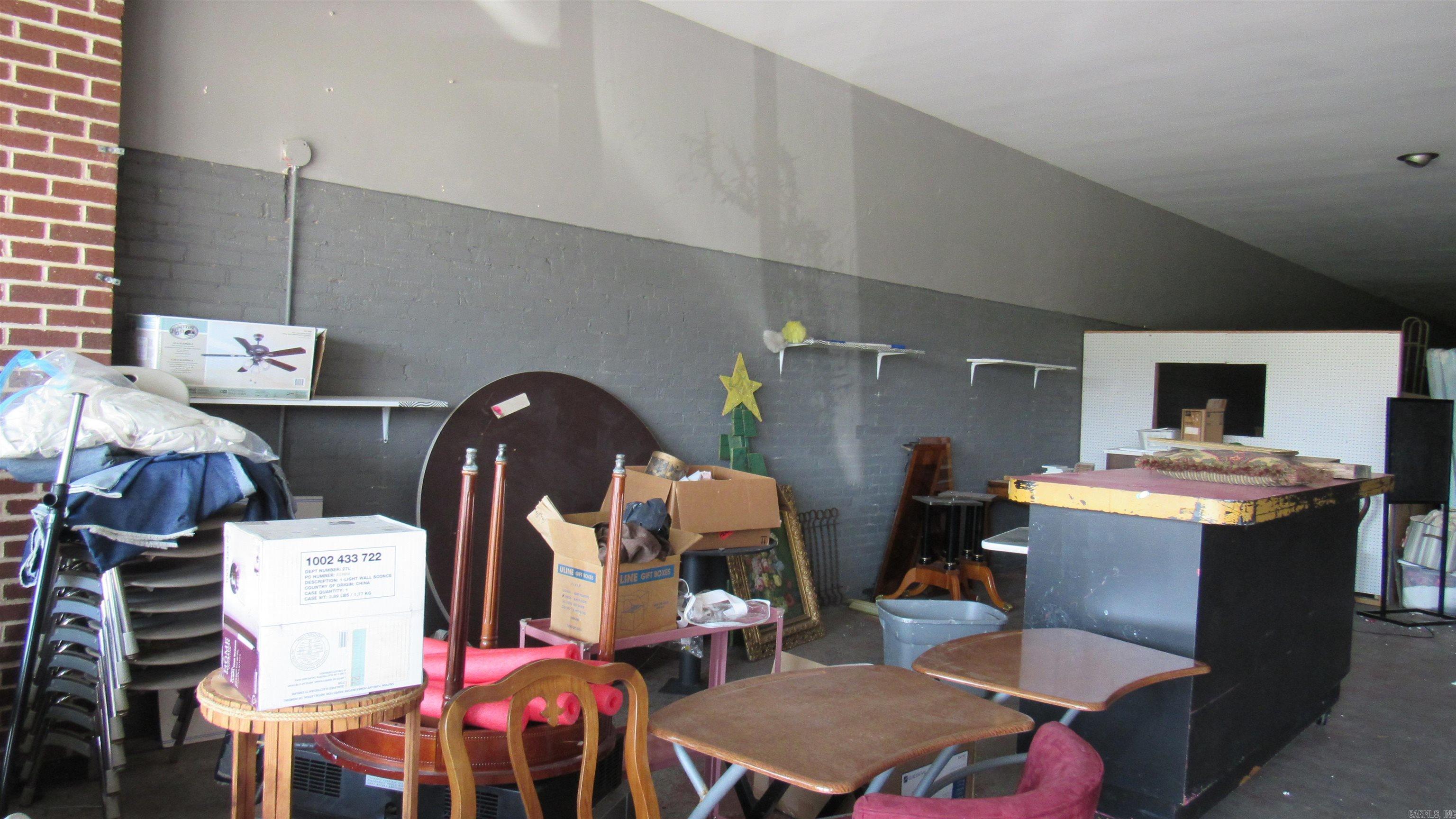 England City - Commercial Sale