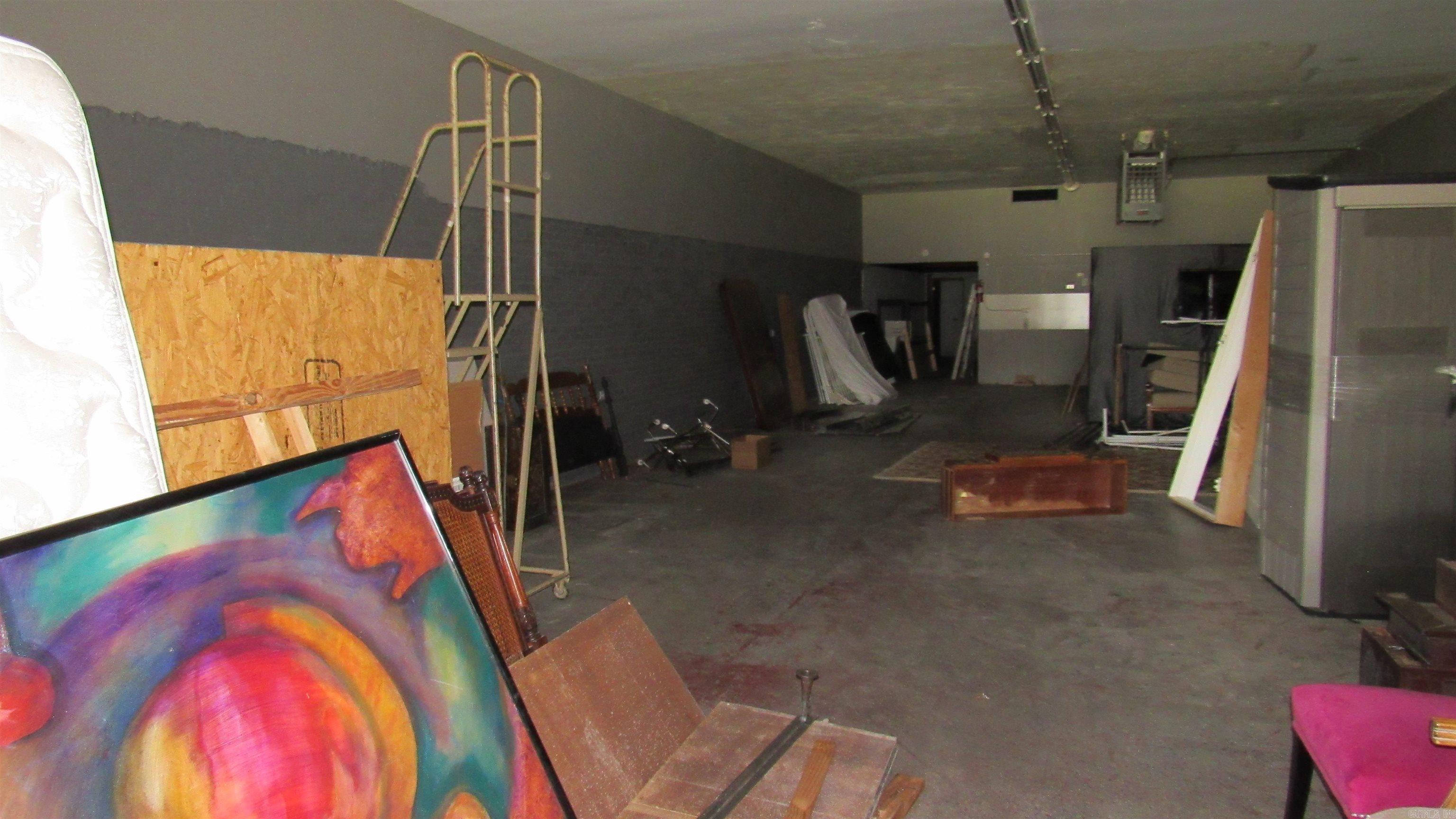 England City - Commercial Sale