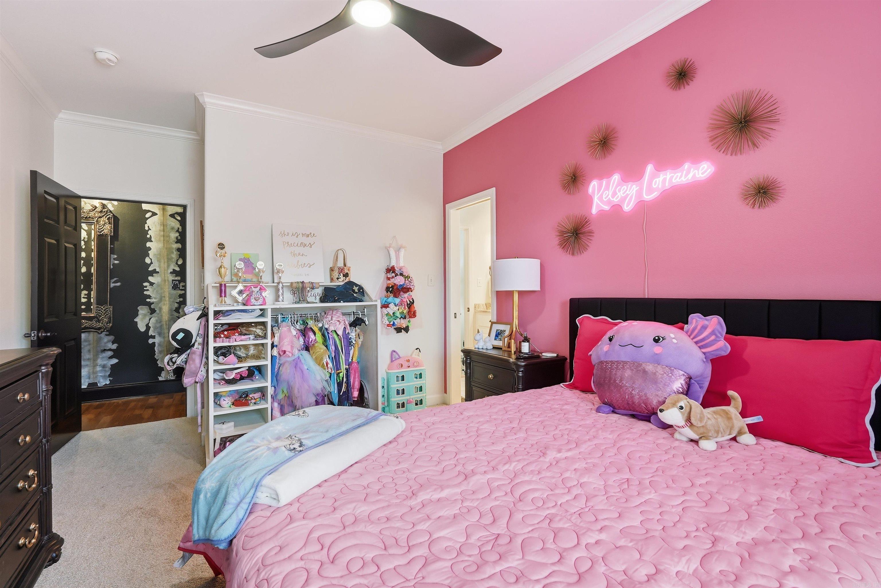 WOODLANDS EDGE - Residential