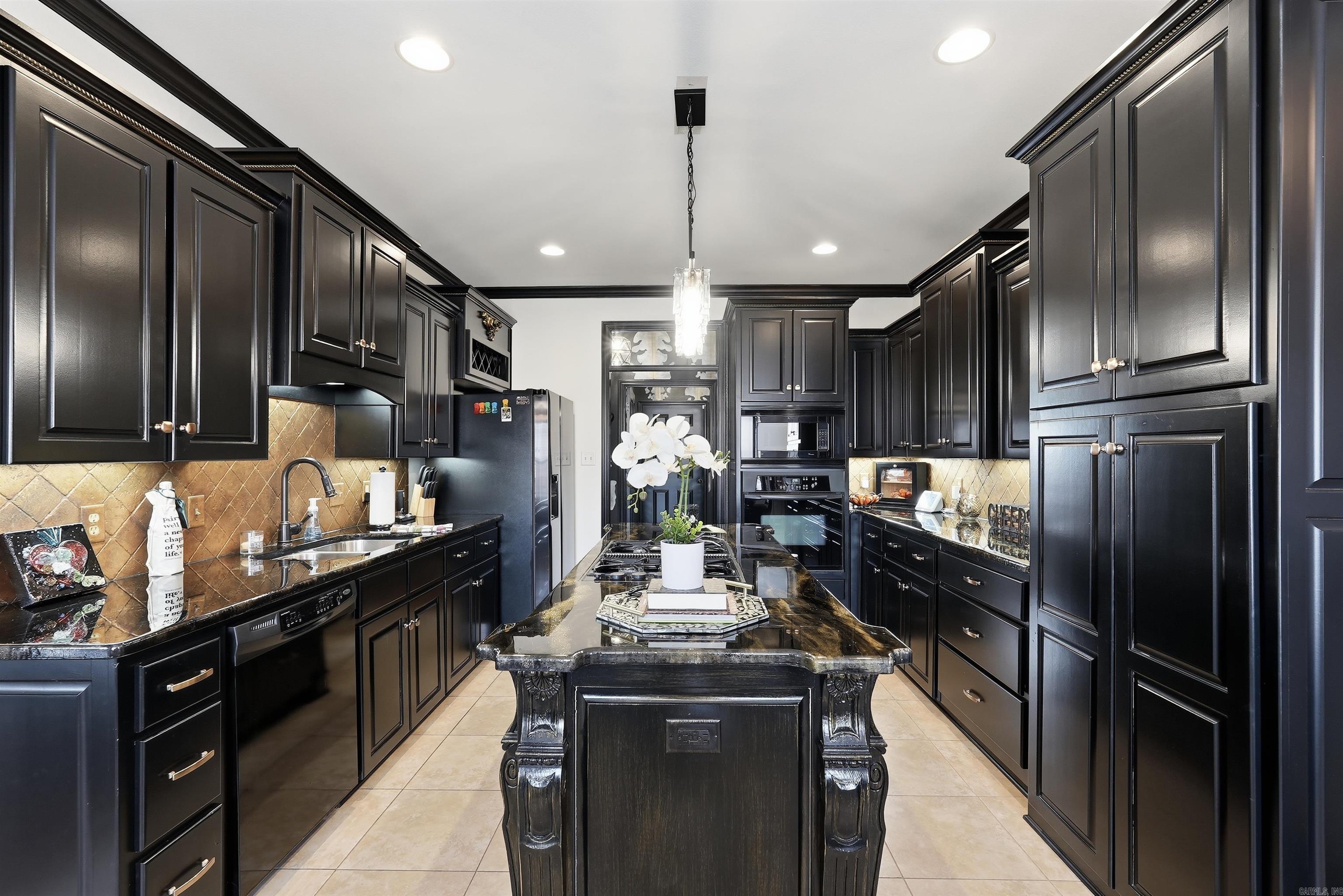 WOODLANDS EDGE - Residential