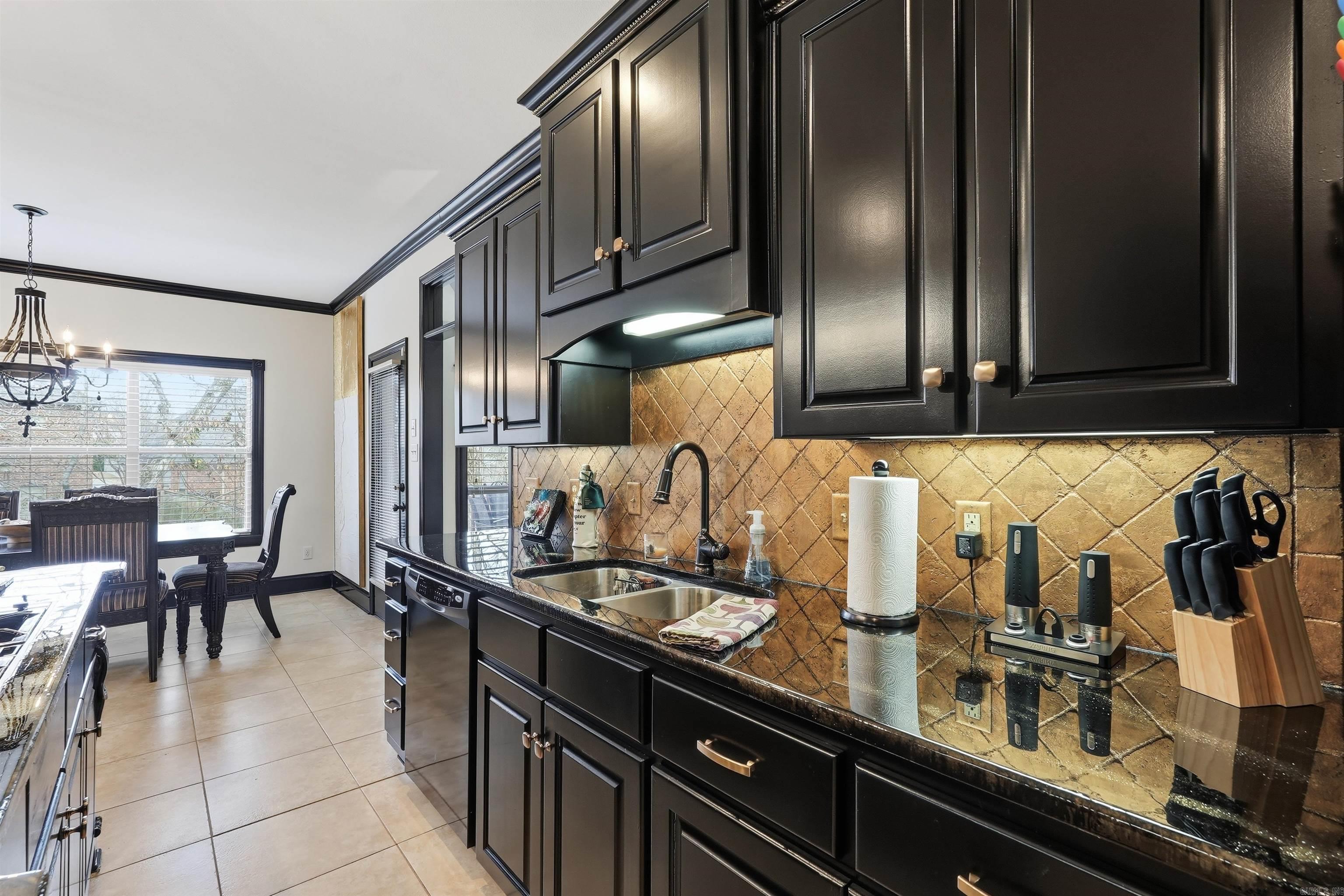 WOODLANDS EDGE - Residential