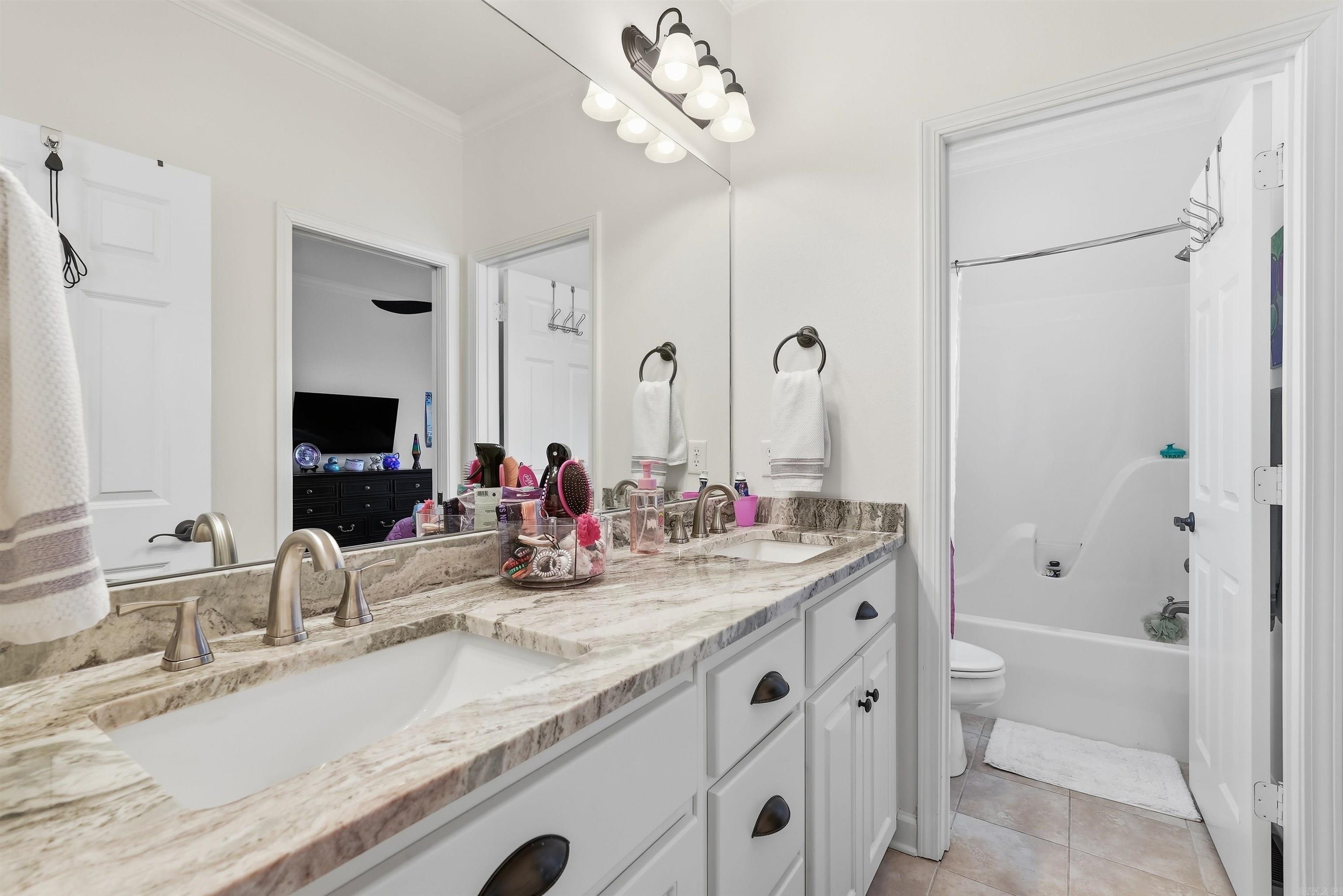 WOODLANDS EDGE - Residential