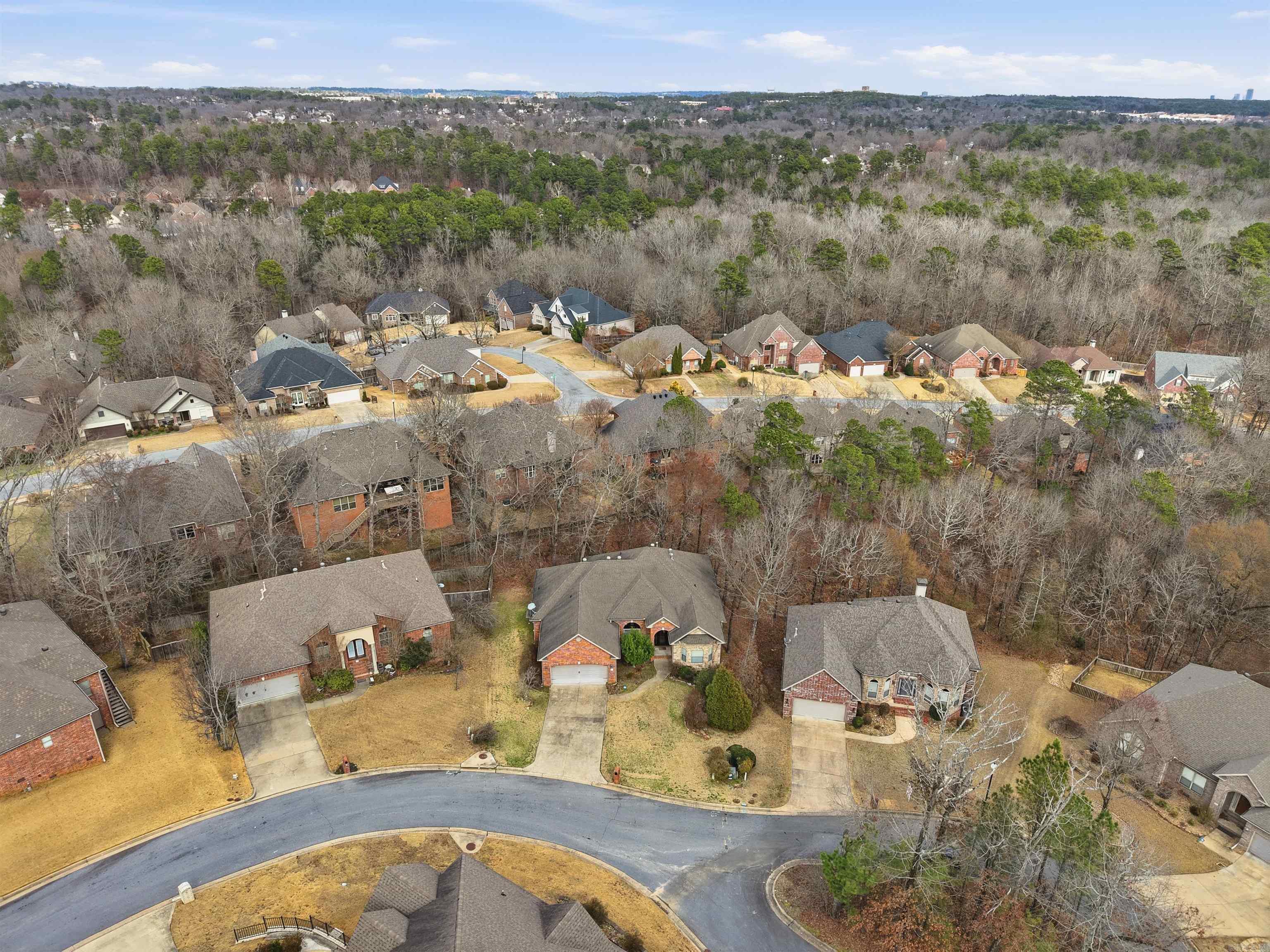 WOODLANDS EDGE - Residential