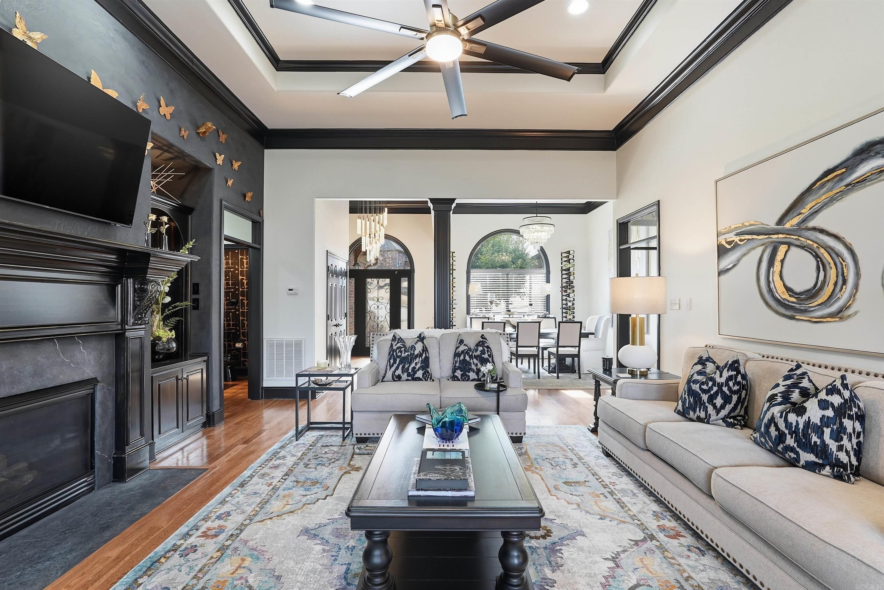 WOODLANDS EDGE - Residential