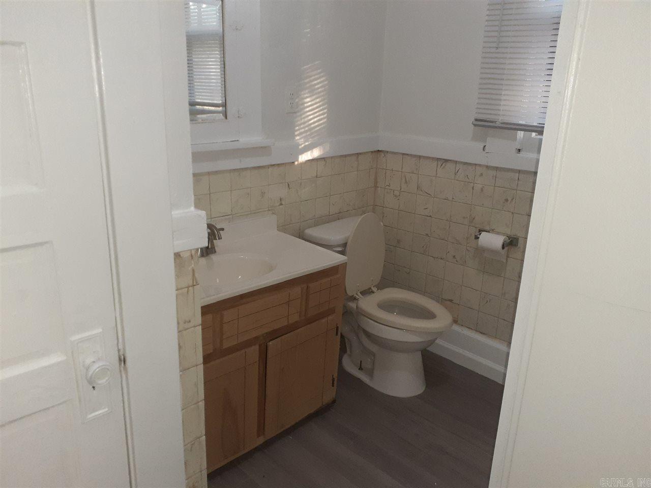 Austin & Taylor - Residential Lease