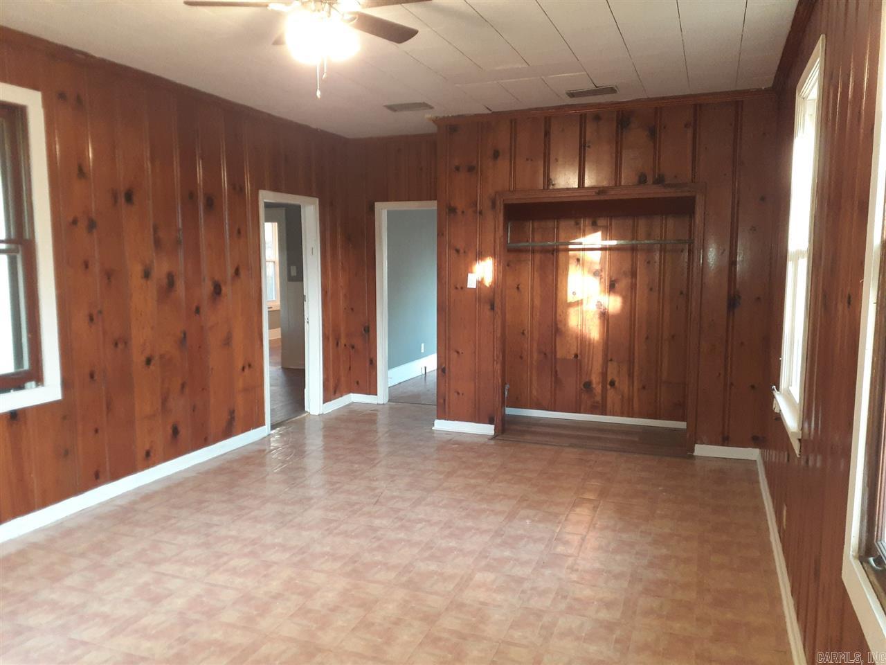 Austin & Taylor - Residential Lease