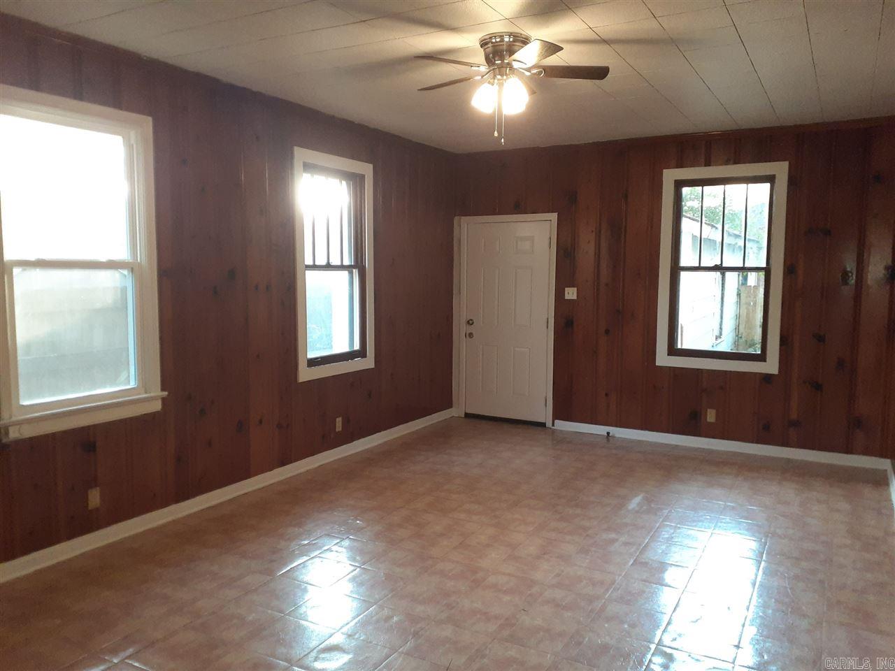 Austin & Taylor - Residential Lease