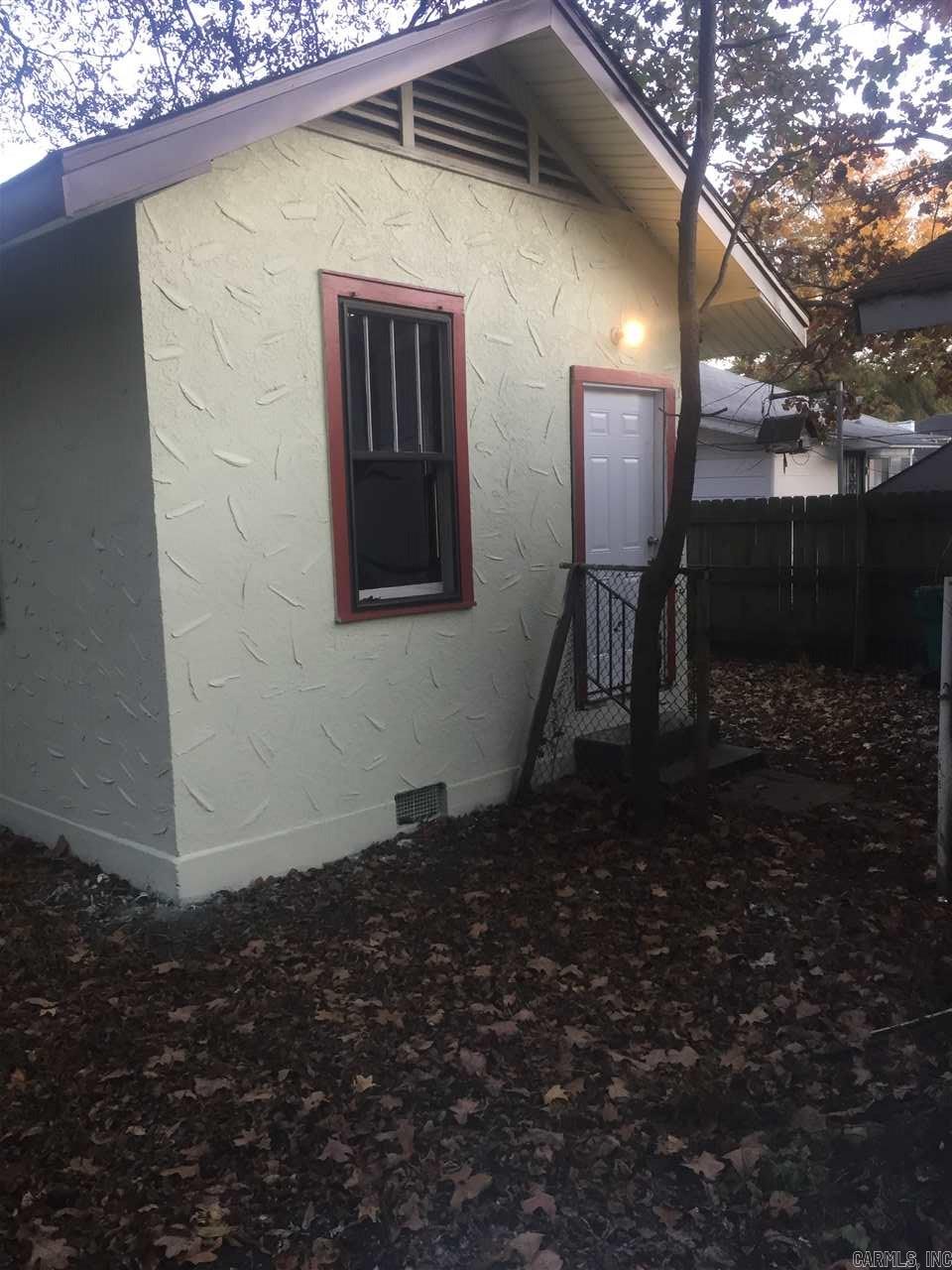 Austin & Taylor - Residential Lease