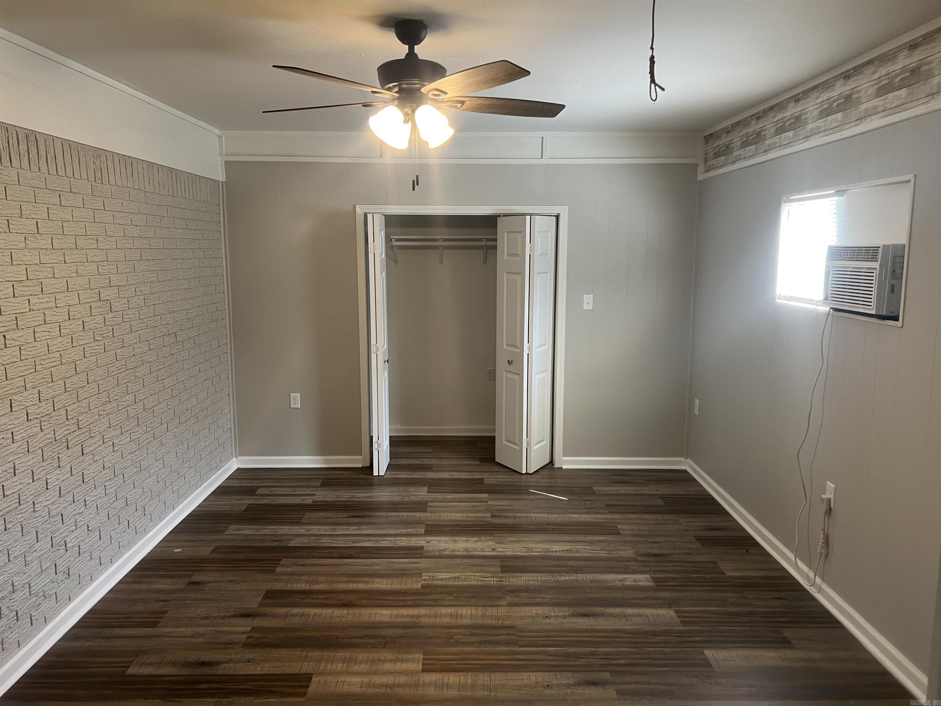 CONWAY MANOR - Residential