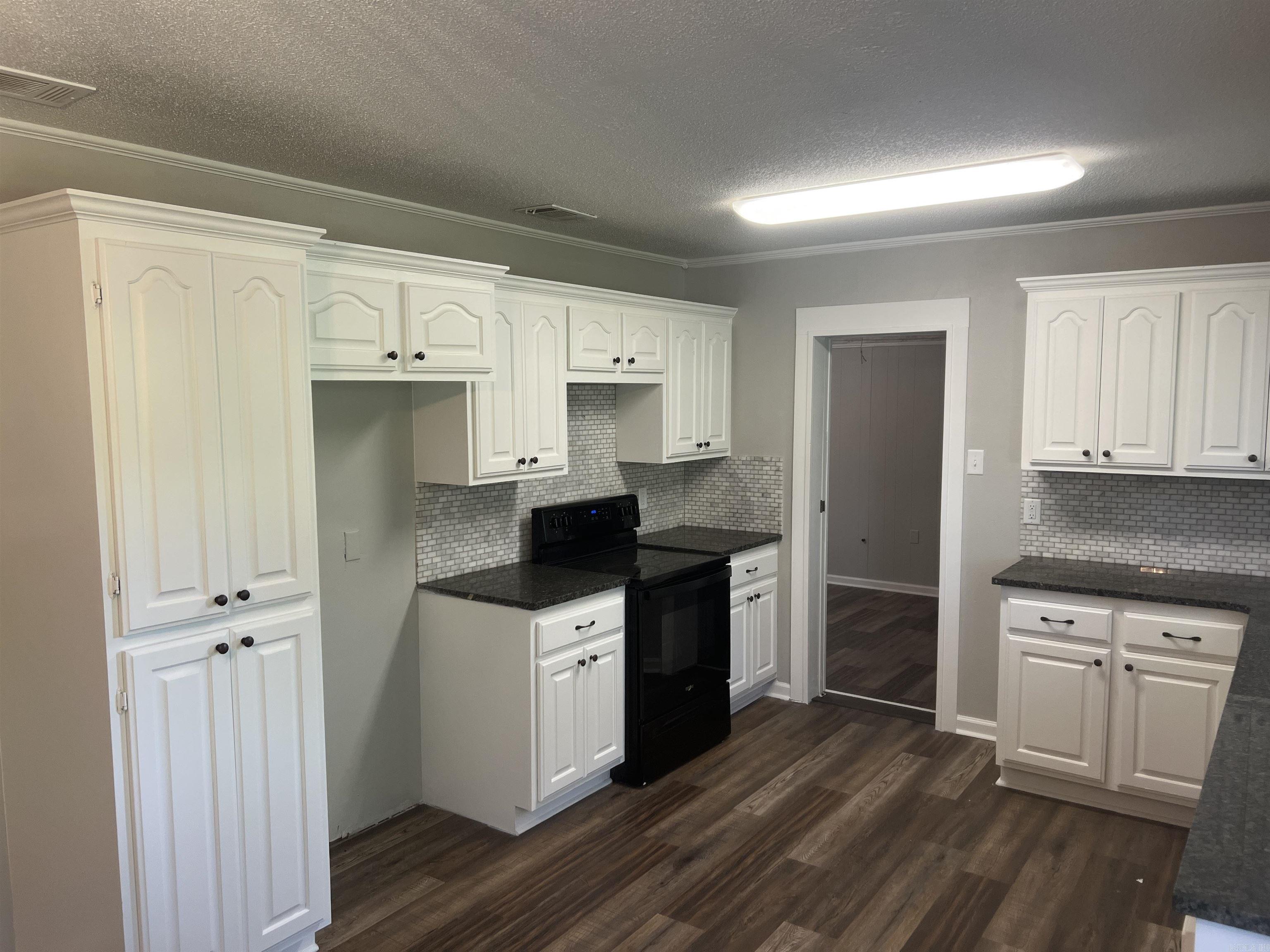 CONWAY MANOR - Residential