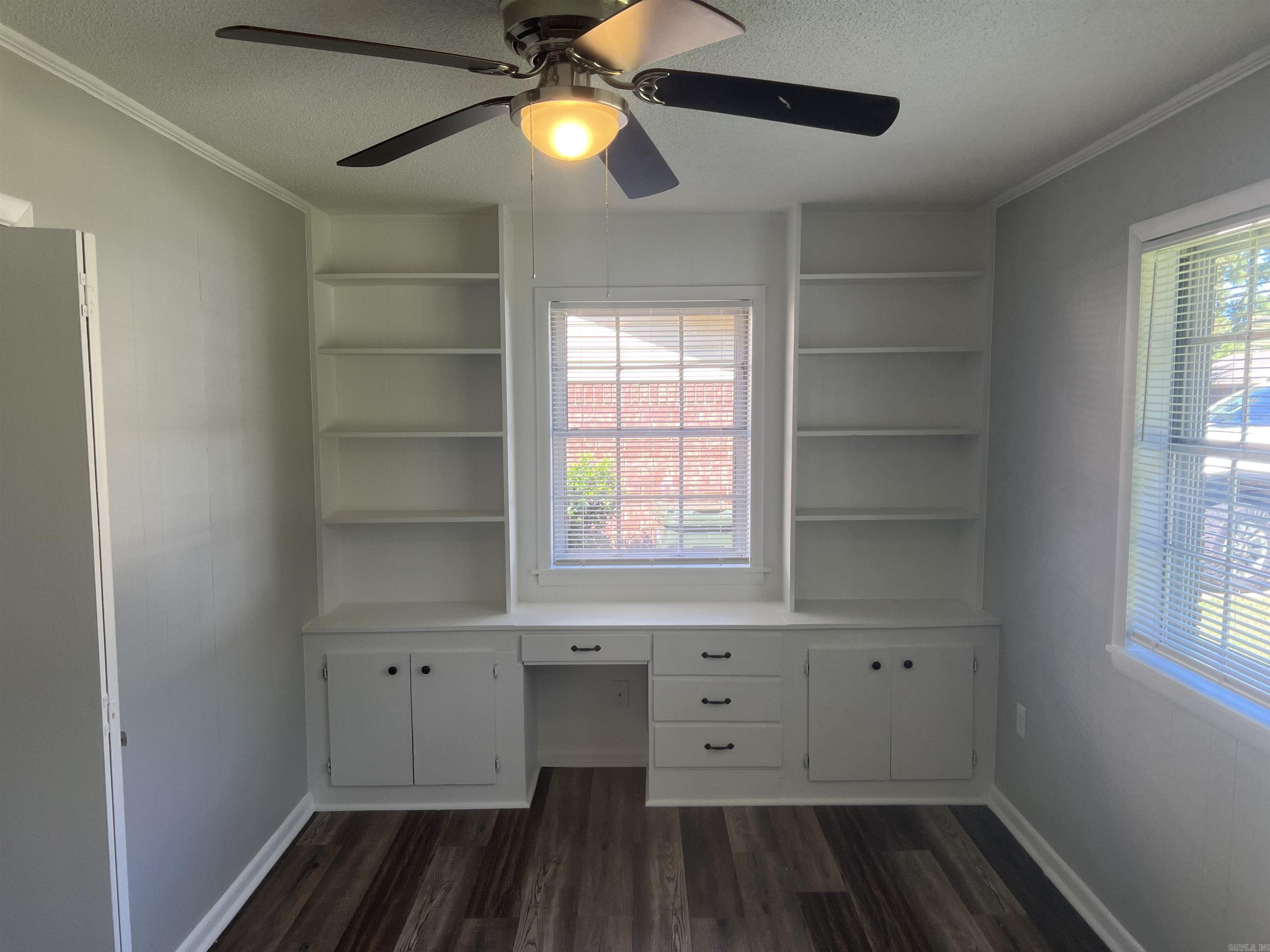 CONWAY MANOR - Residential