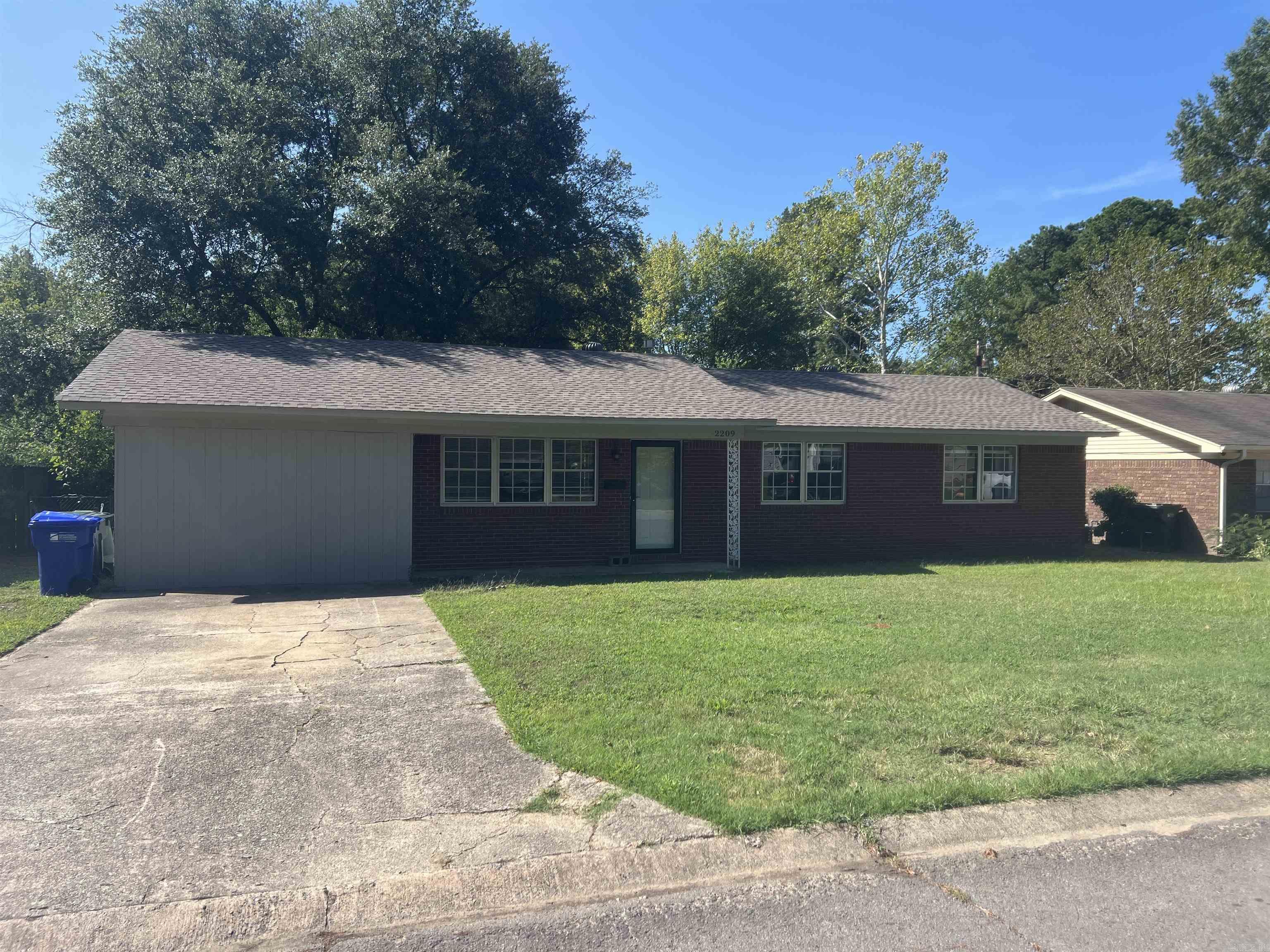 CONWAY MANOR - Residential