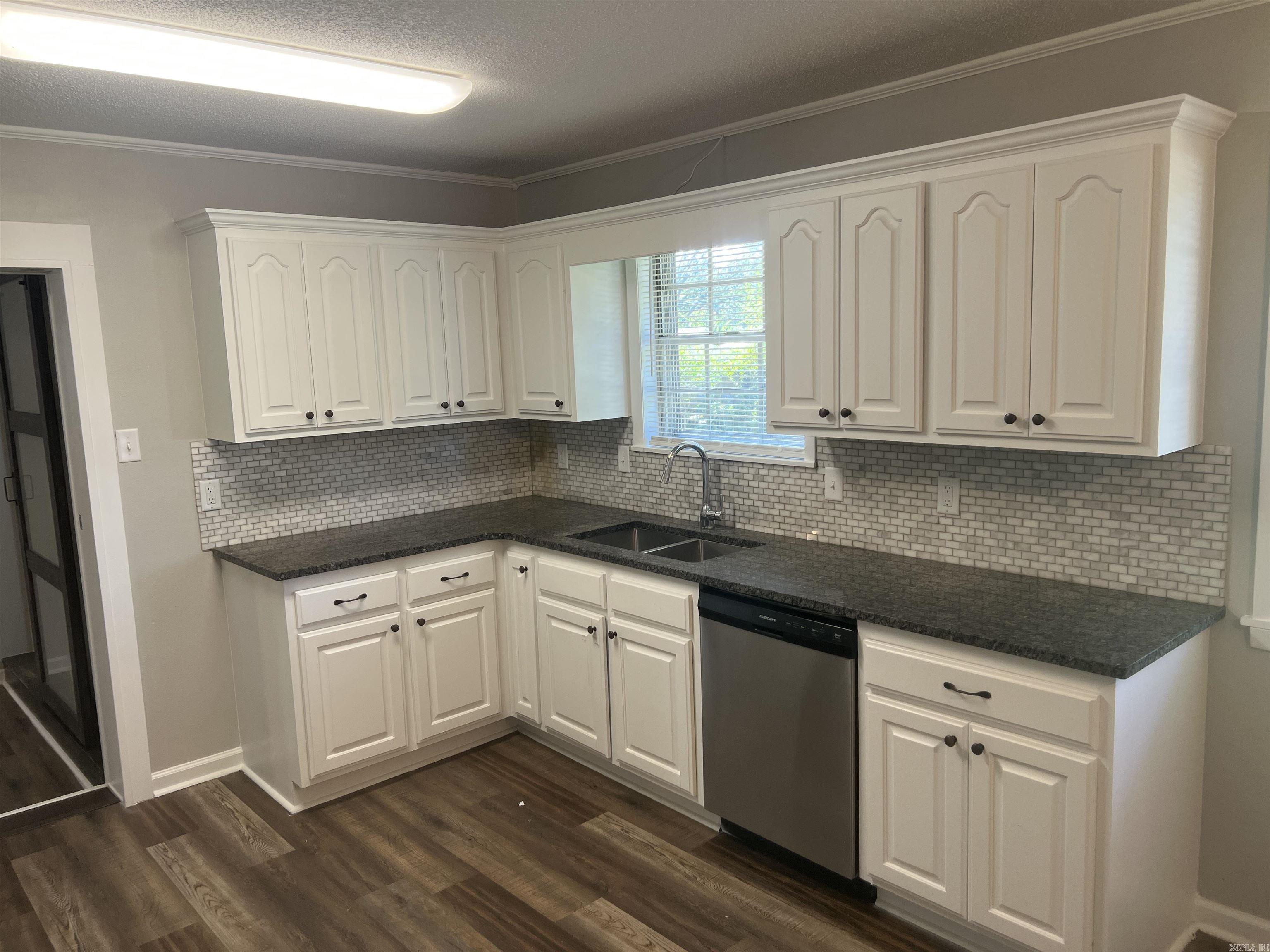 CONWAY MANOR - Residential