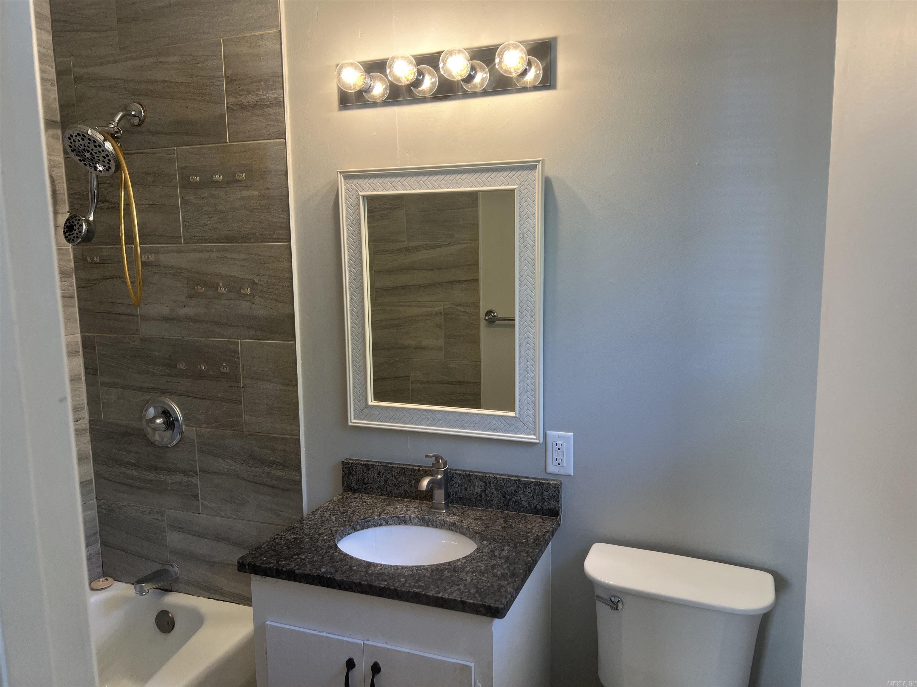 CONWAY MANOR - Residential