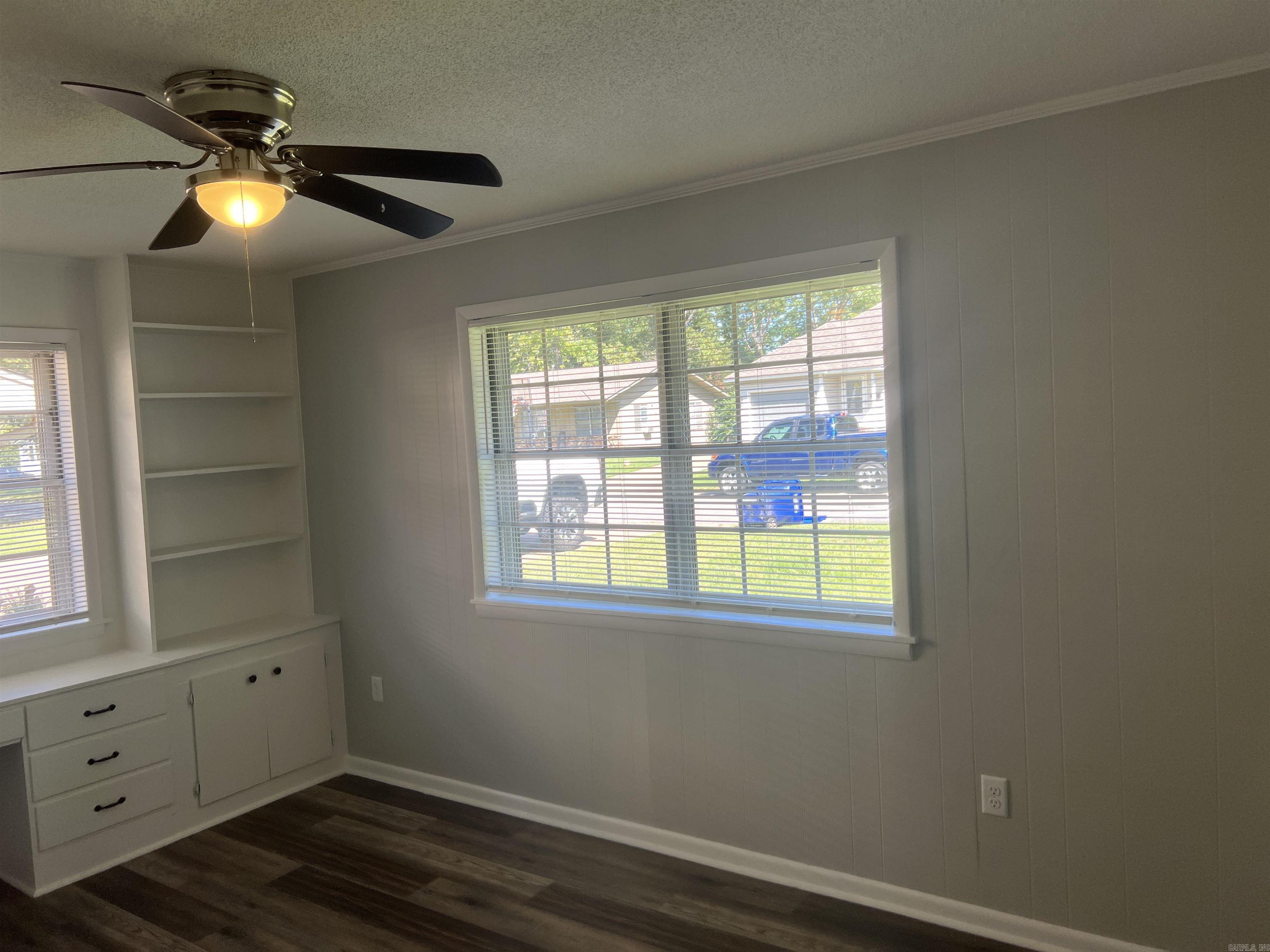 CONWAY MANOR - Residential