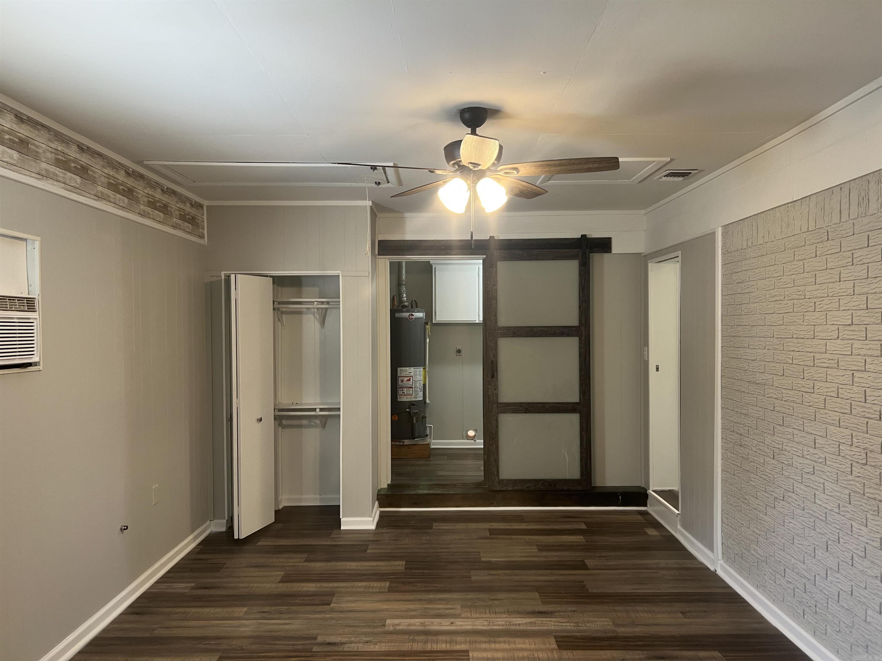 CONWAY MANOR - Residential