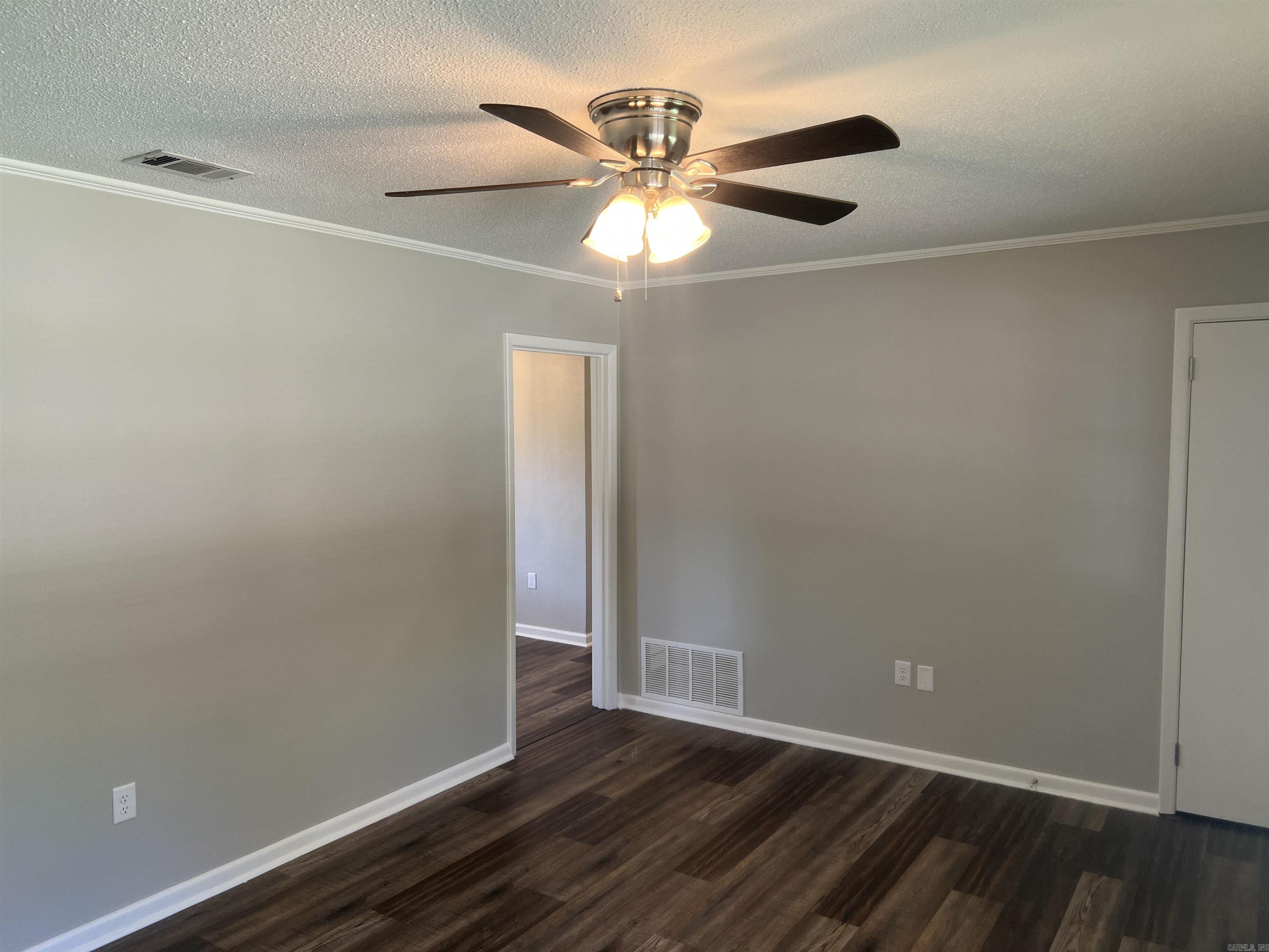 CONWAY MANOR - Residential