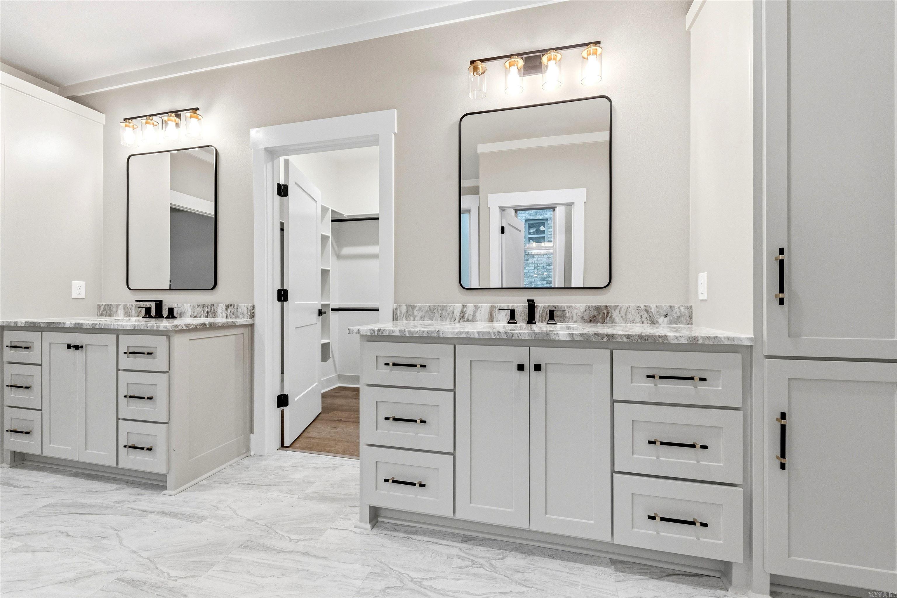 MILLERS GLENN - Residential