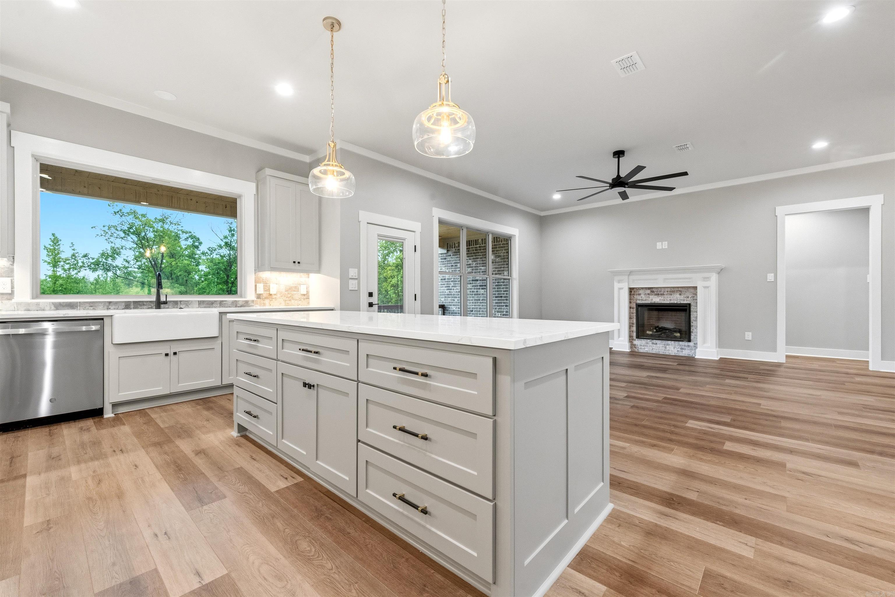 MILLERS GLENN - Residential