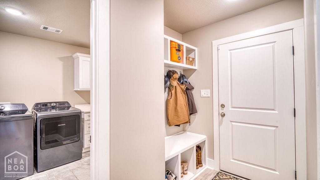 Lake Pointe Estates - Residential