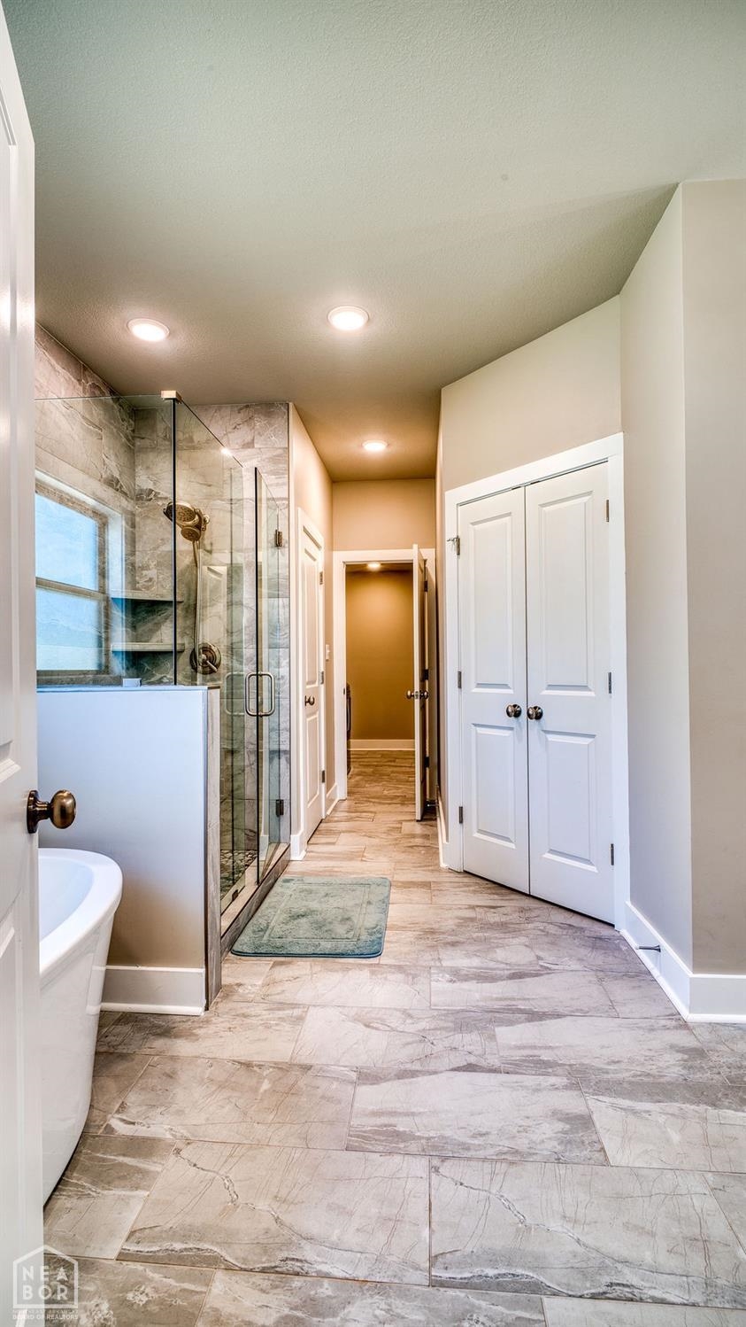 Lake Pointe Estates - Residential