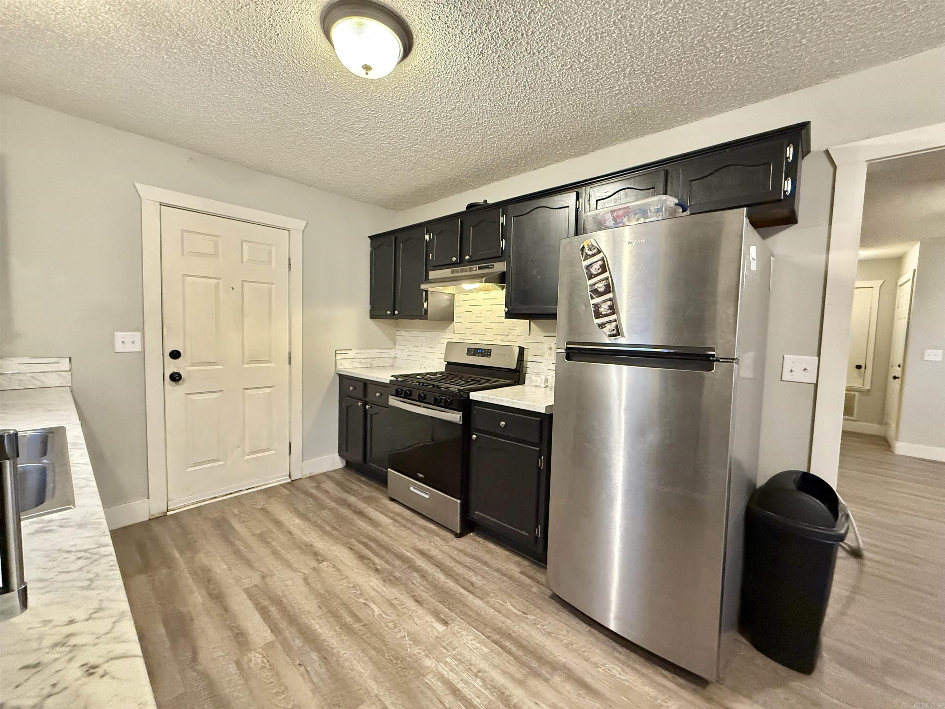 ALEXANDER-BENTON - Residential