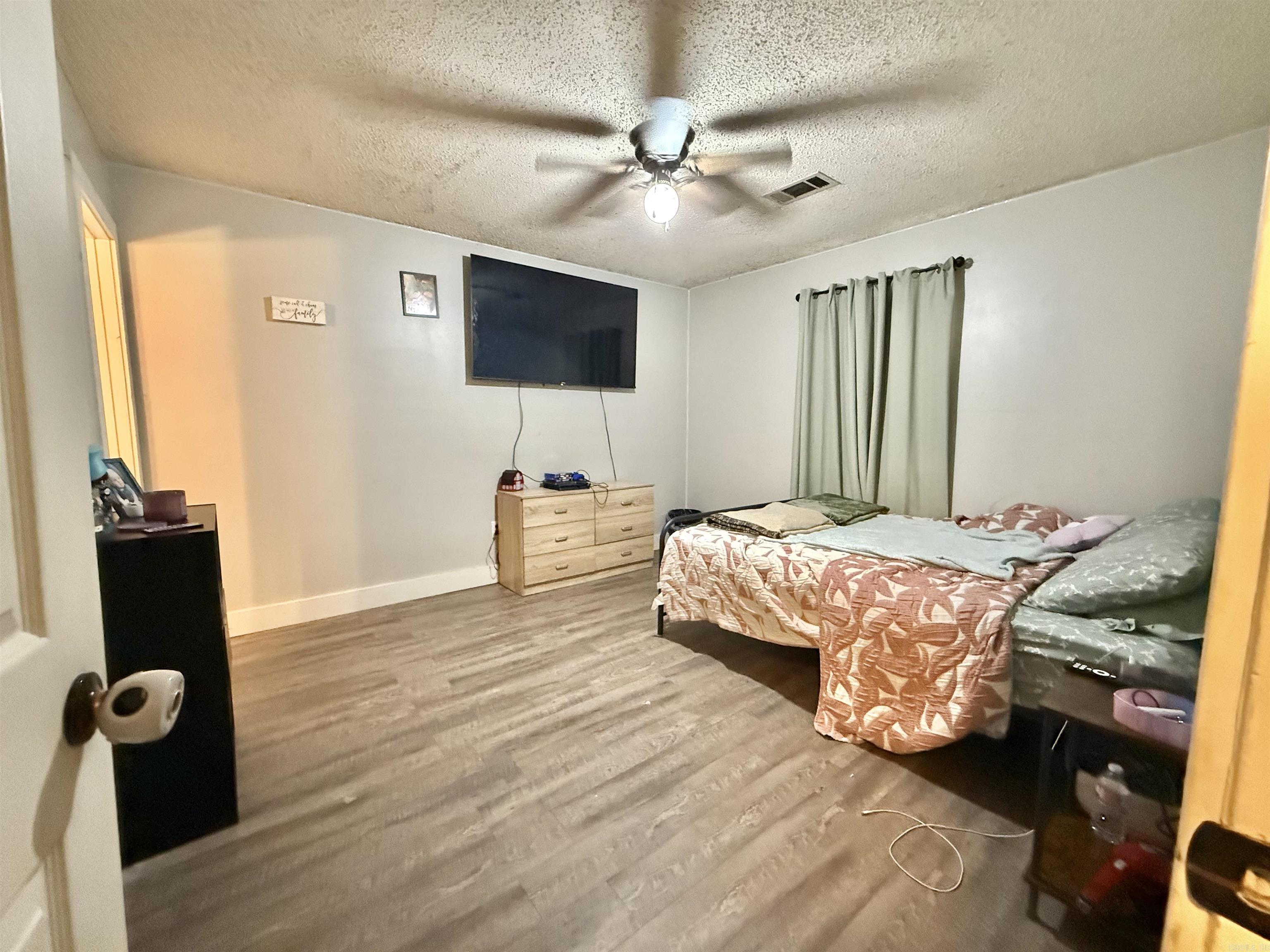 ALEXANDER-BENTON - Residential