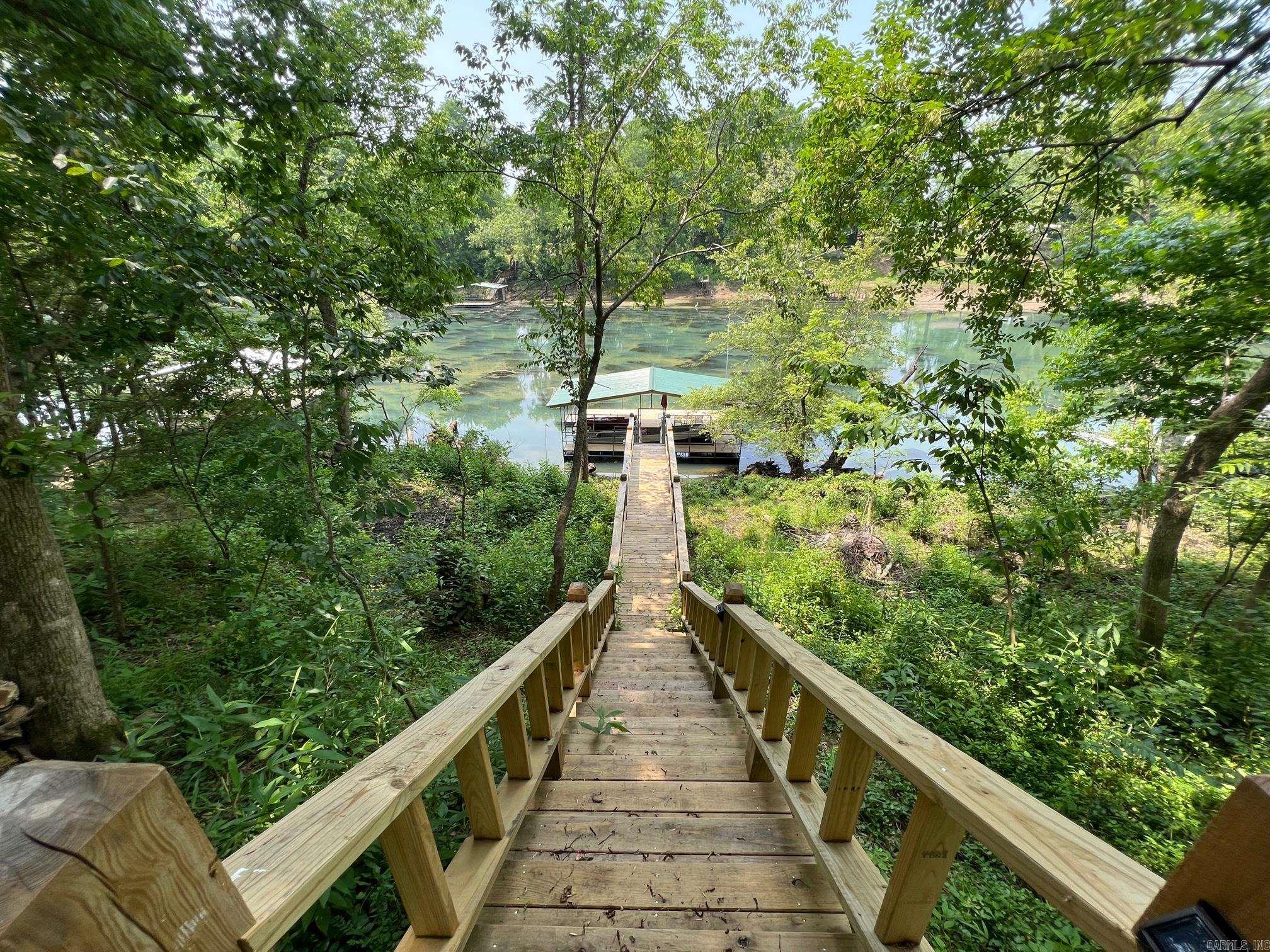 Diamond Point River - Land