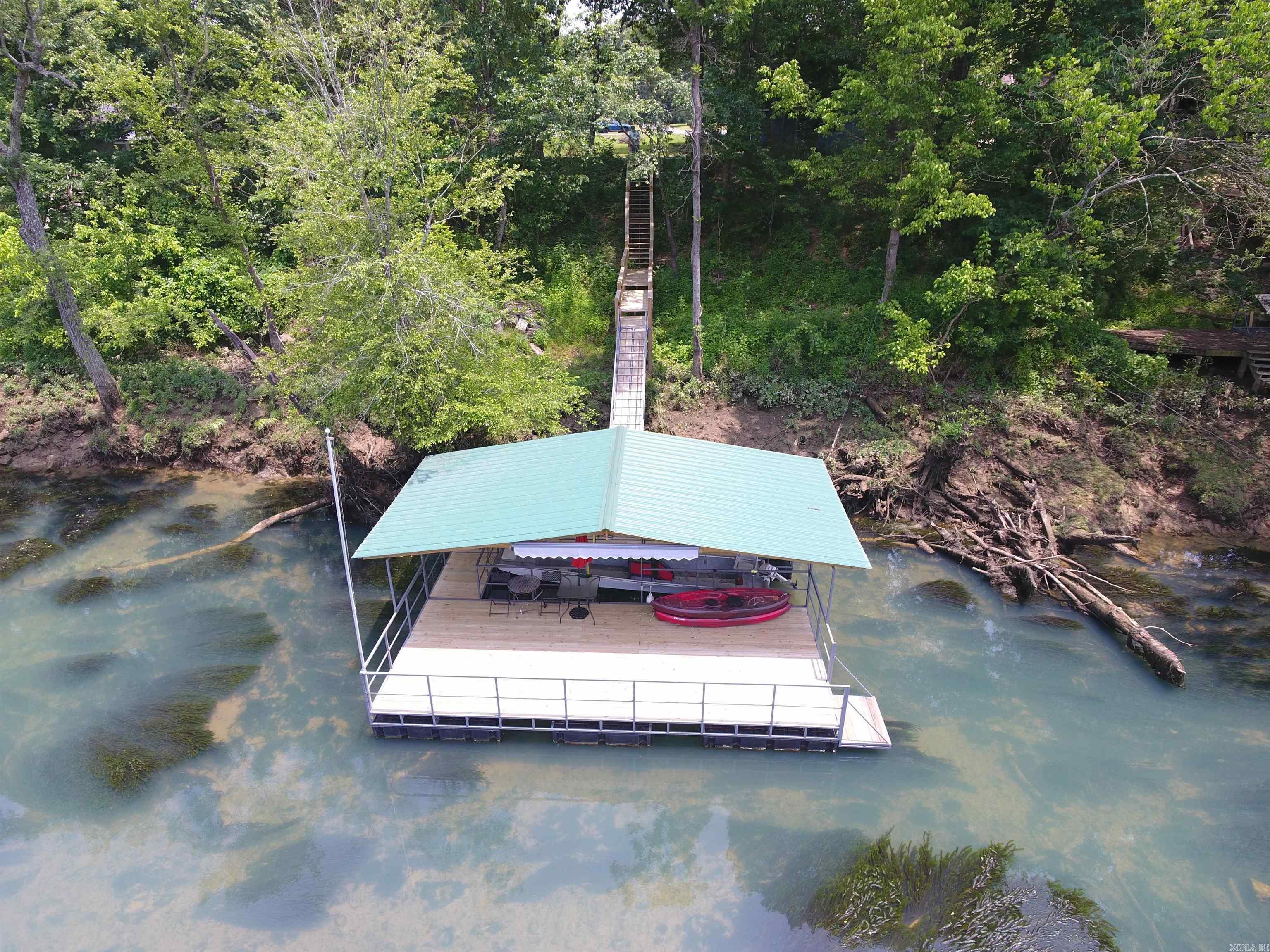 Diamond Point River - Land