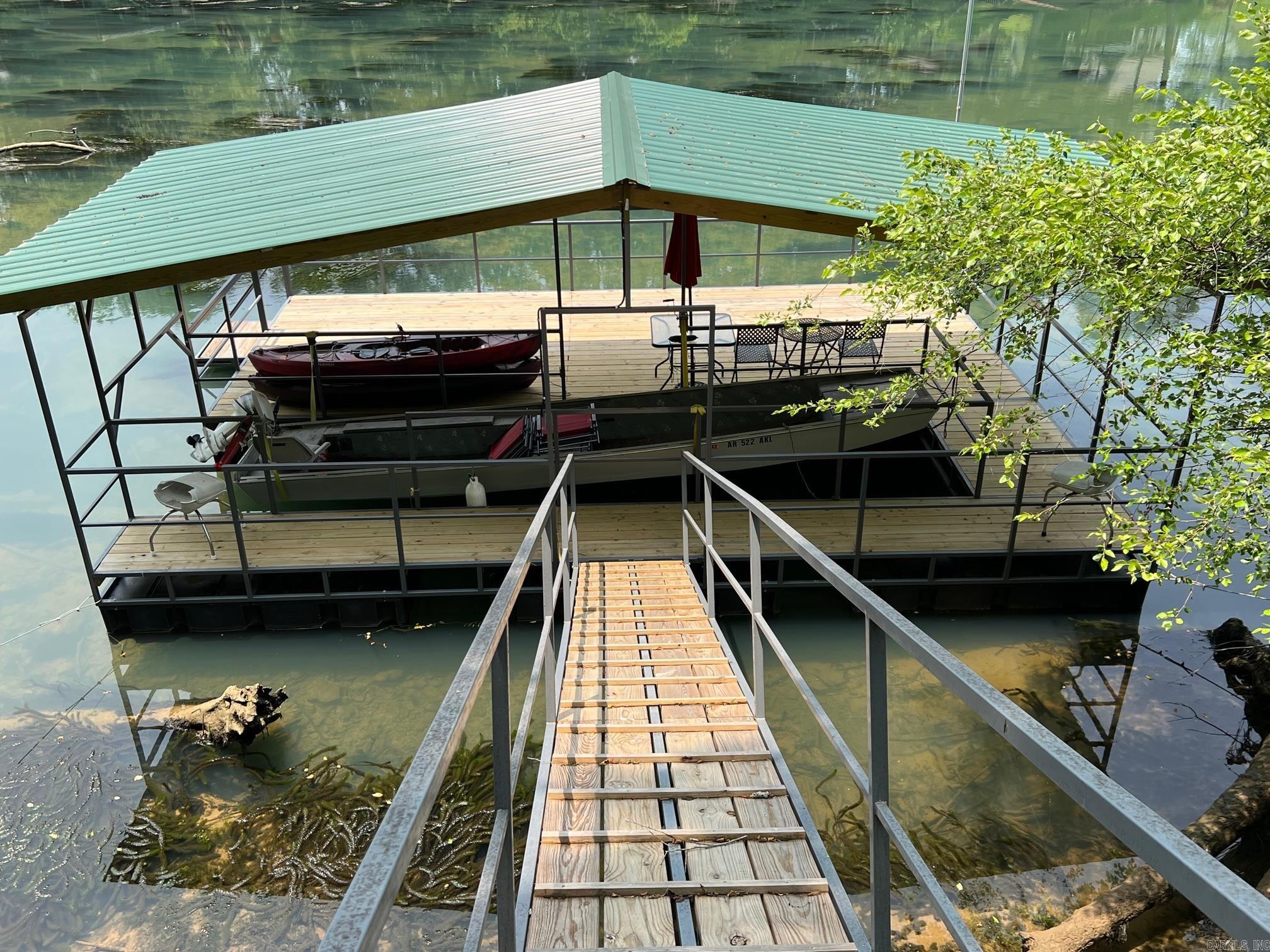 Diamond Point River - Land