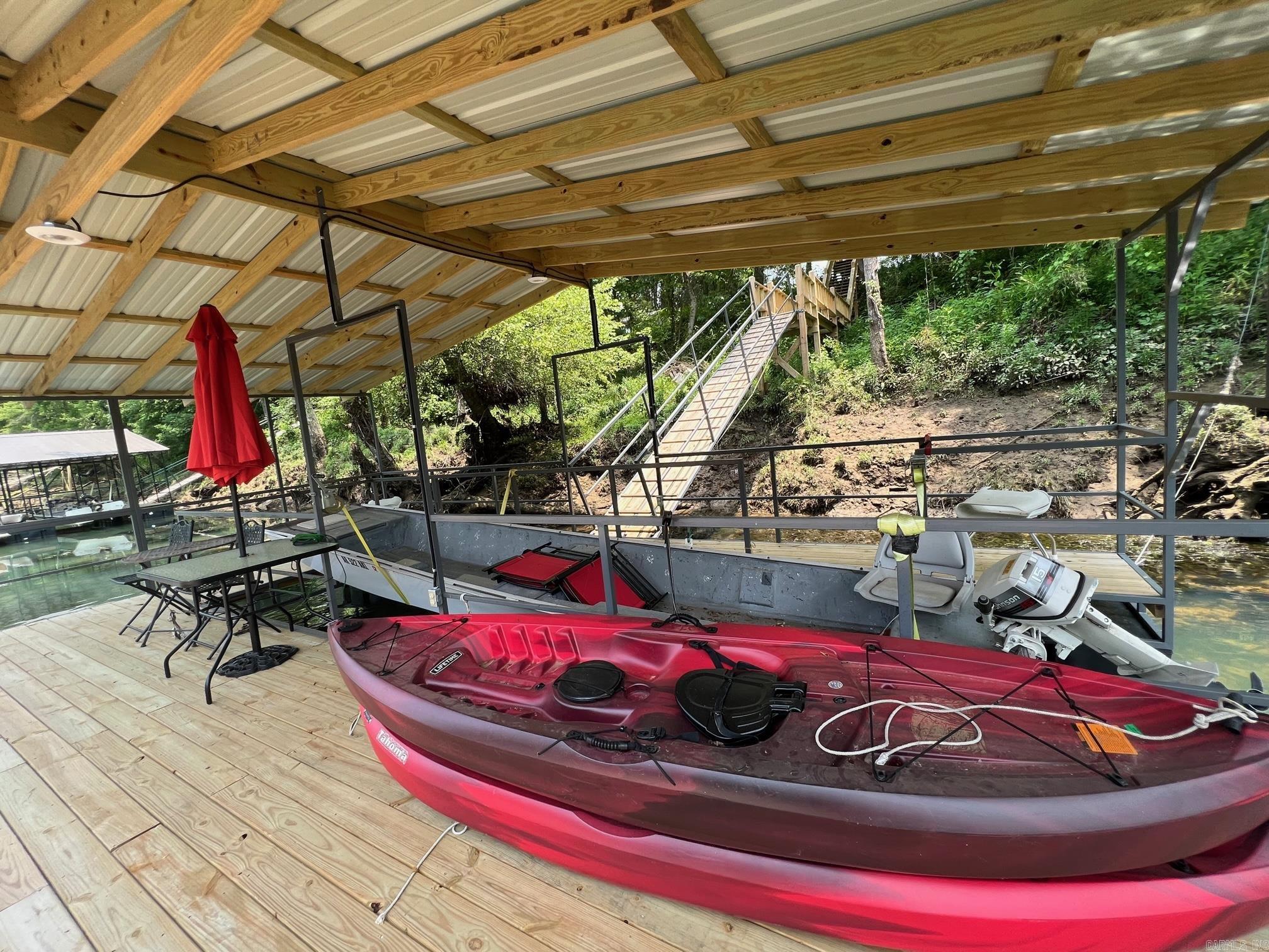 Diamond Point River - Land