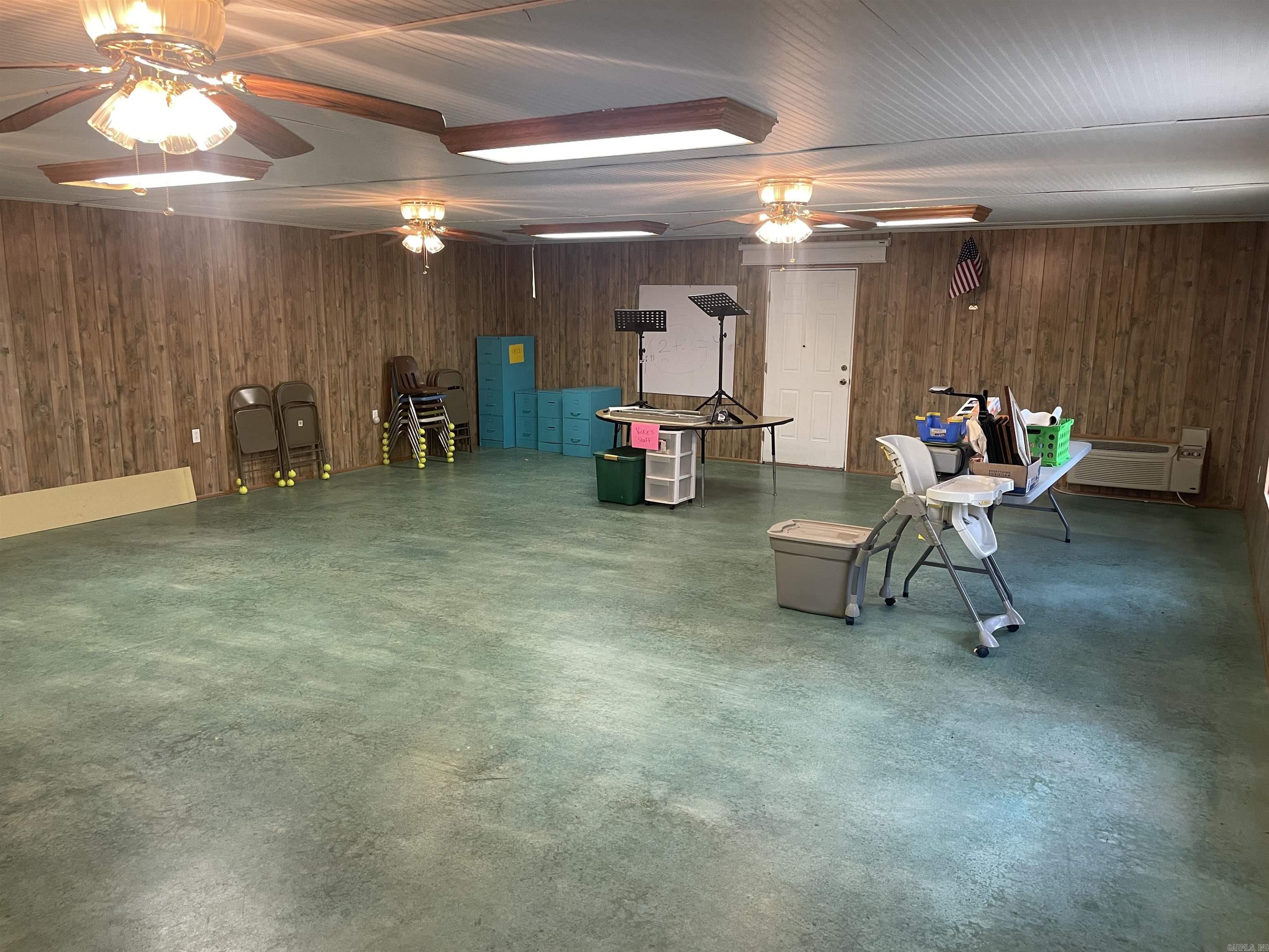 Metes & Bounds - Commercial Sale