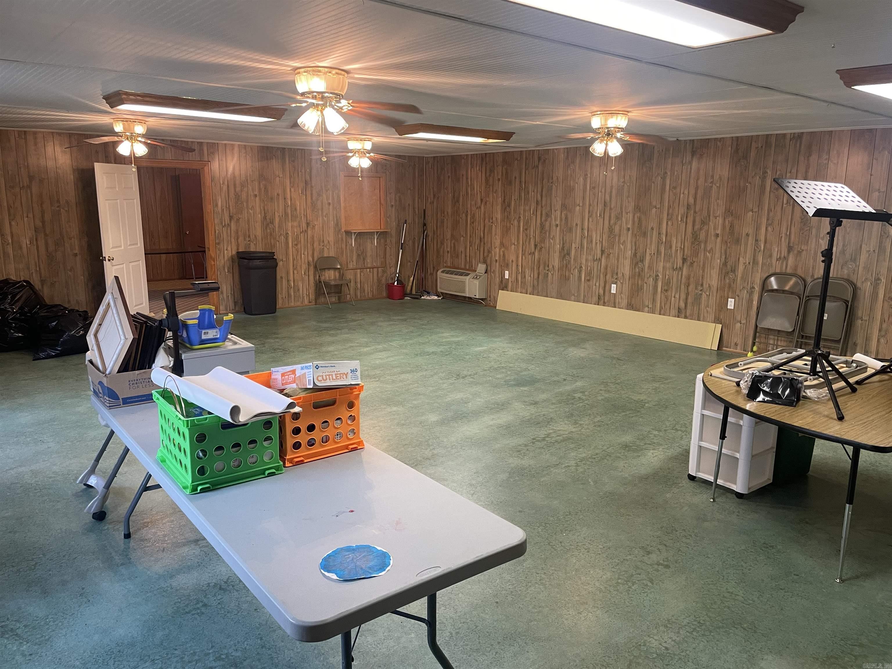 Metes & Bounds - Commercial Sale