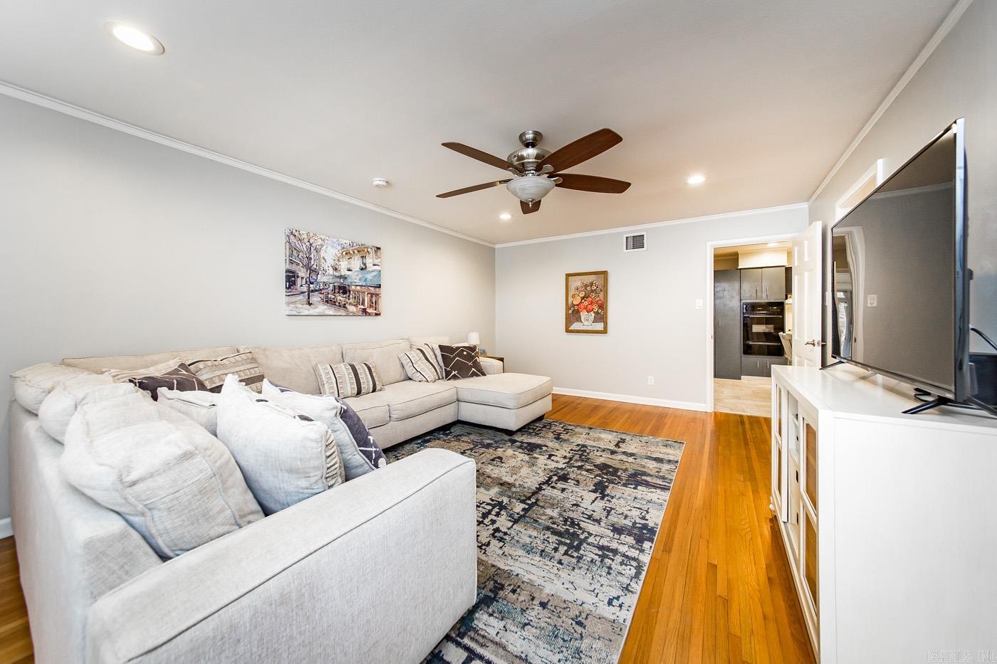 BRIARWOOD - Residential