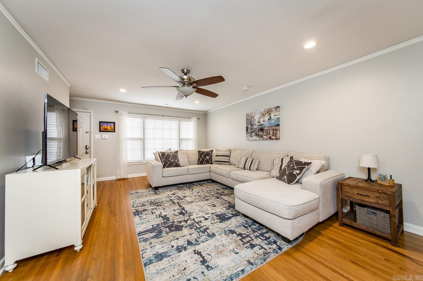 BRIARWOOD - Residential