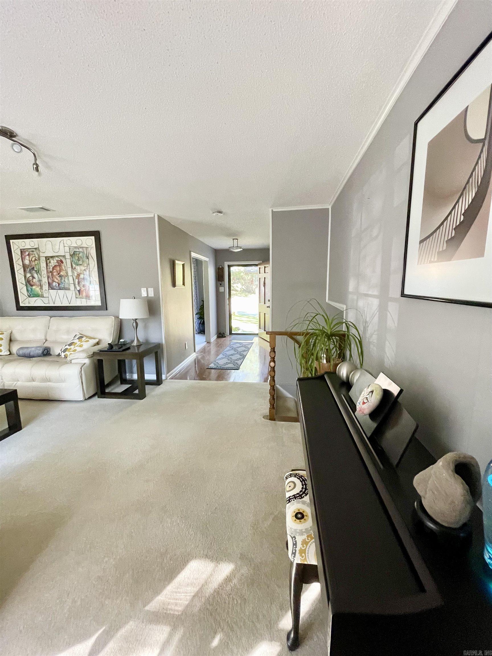 PLEASANT VIEW - Residential