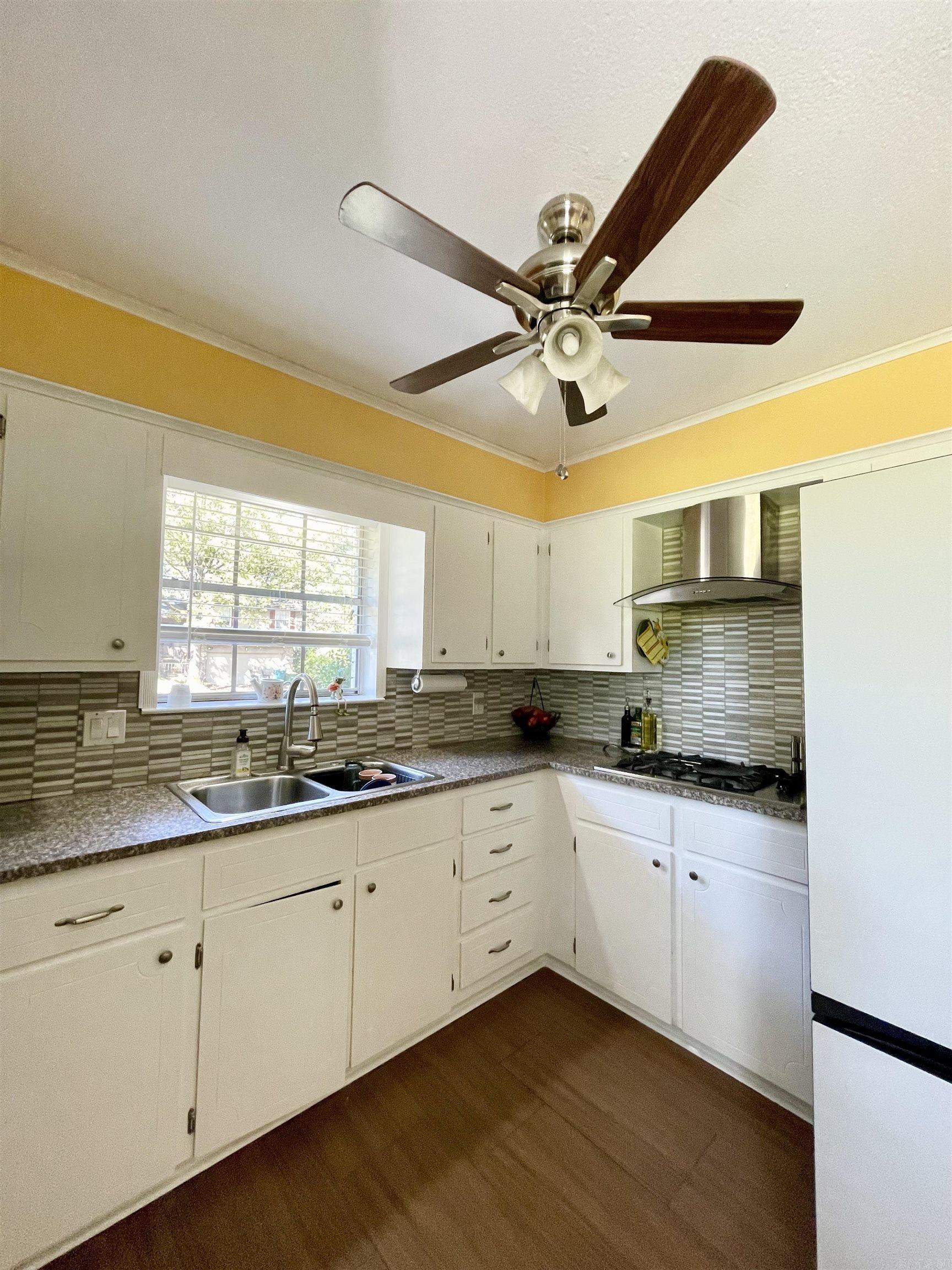 PLEASANT VIEW - Residential