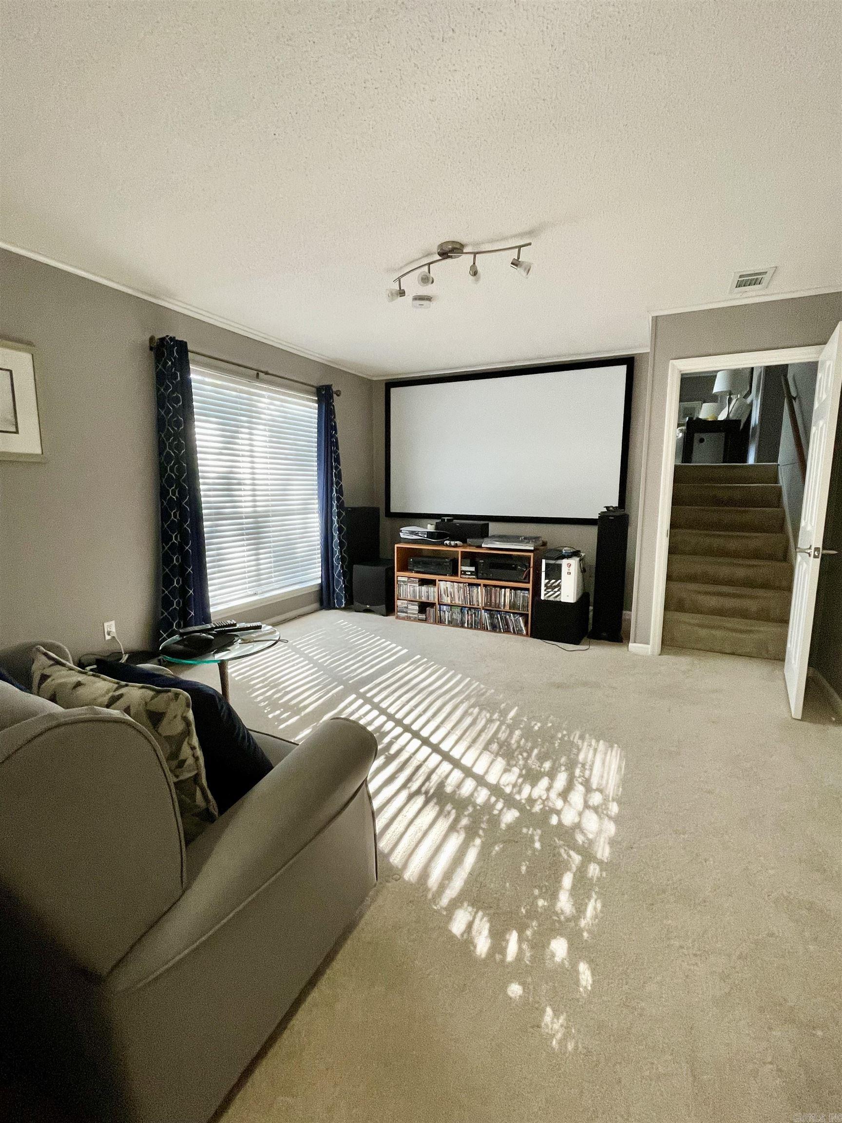 PLEASANT VIEW - Residential