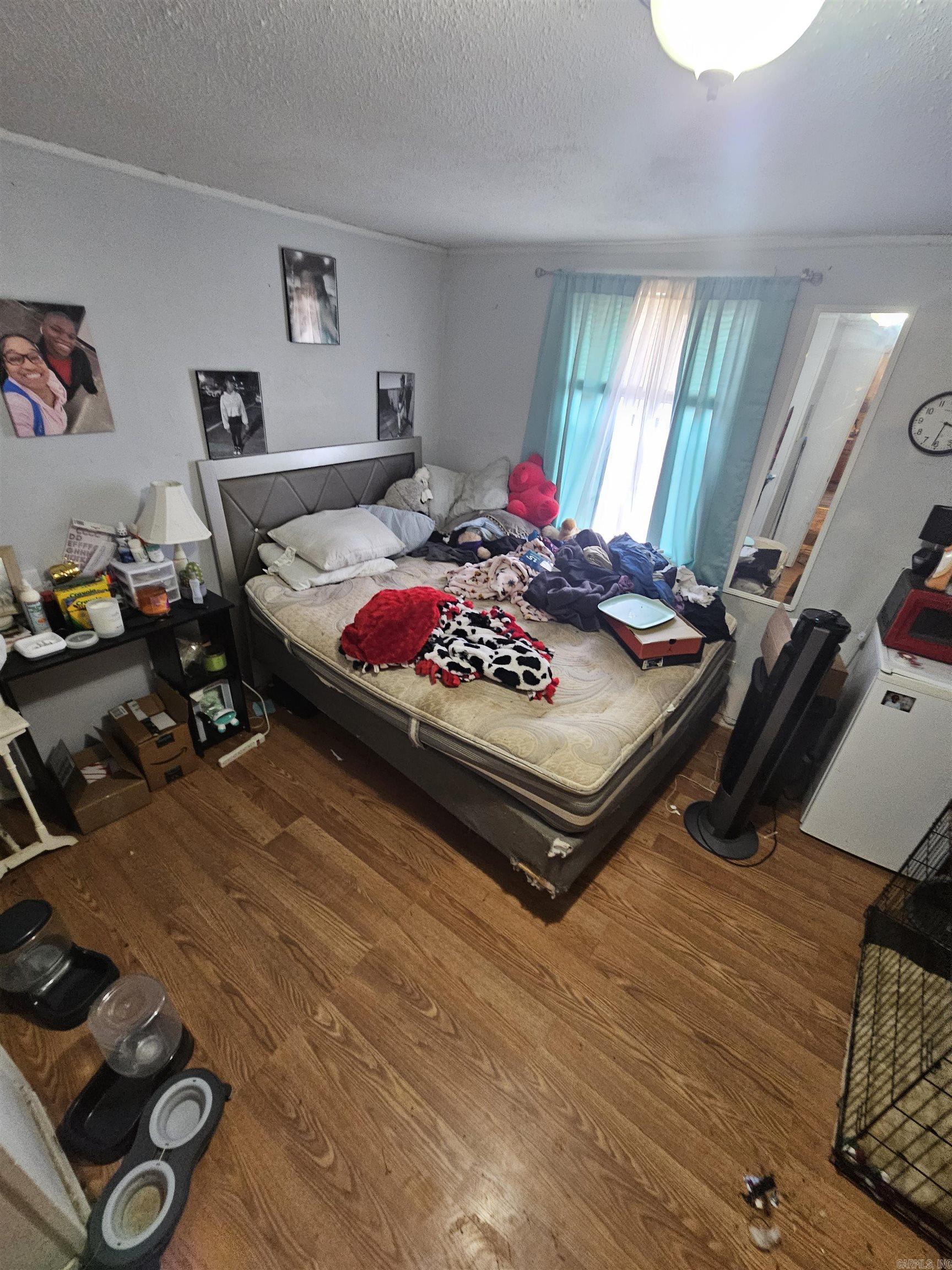 MOORES GLENDALE - Residential