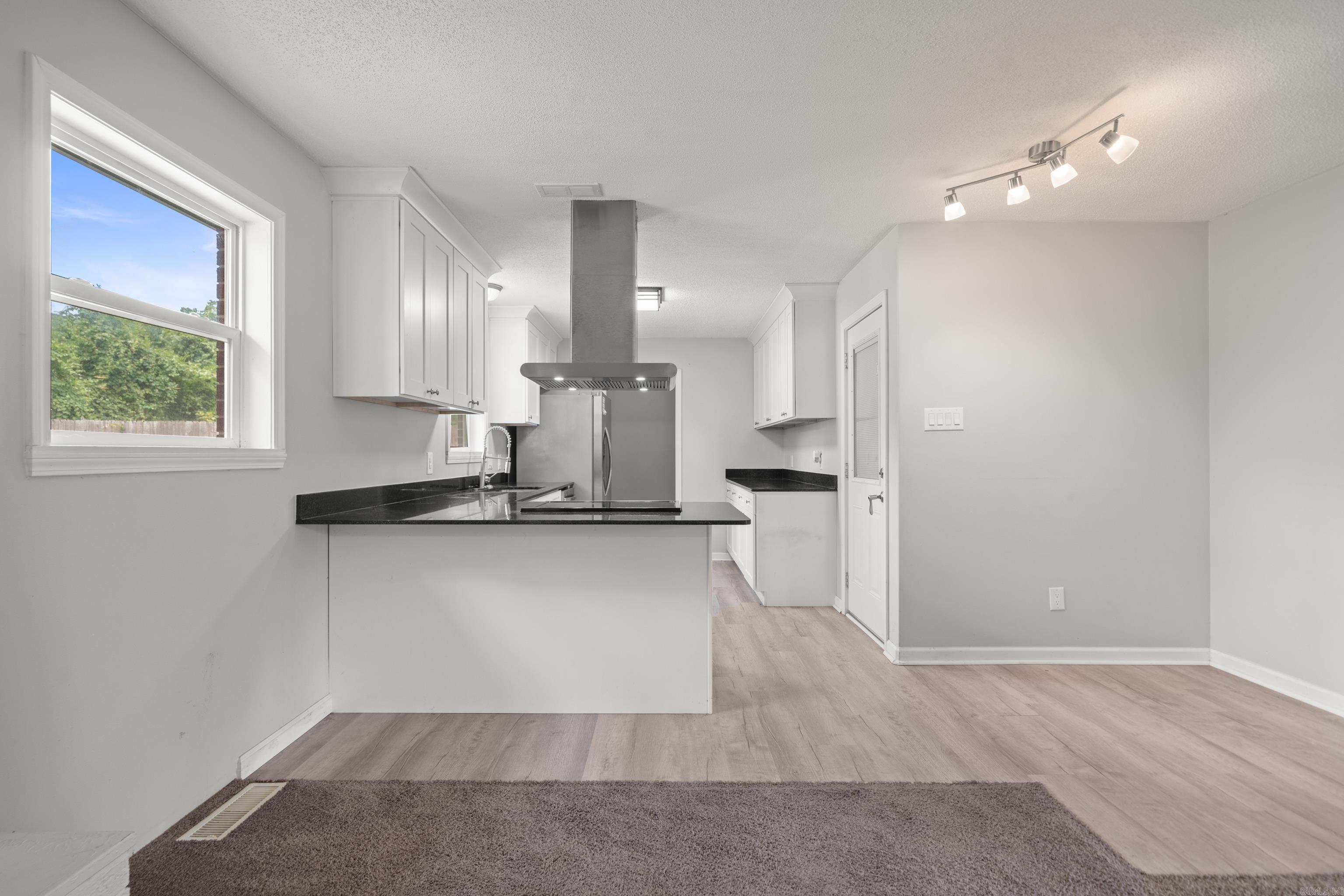 Beverly Hills - Residential Lease