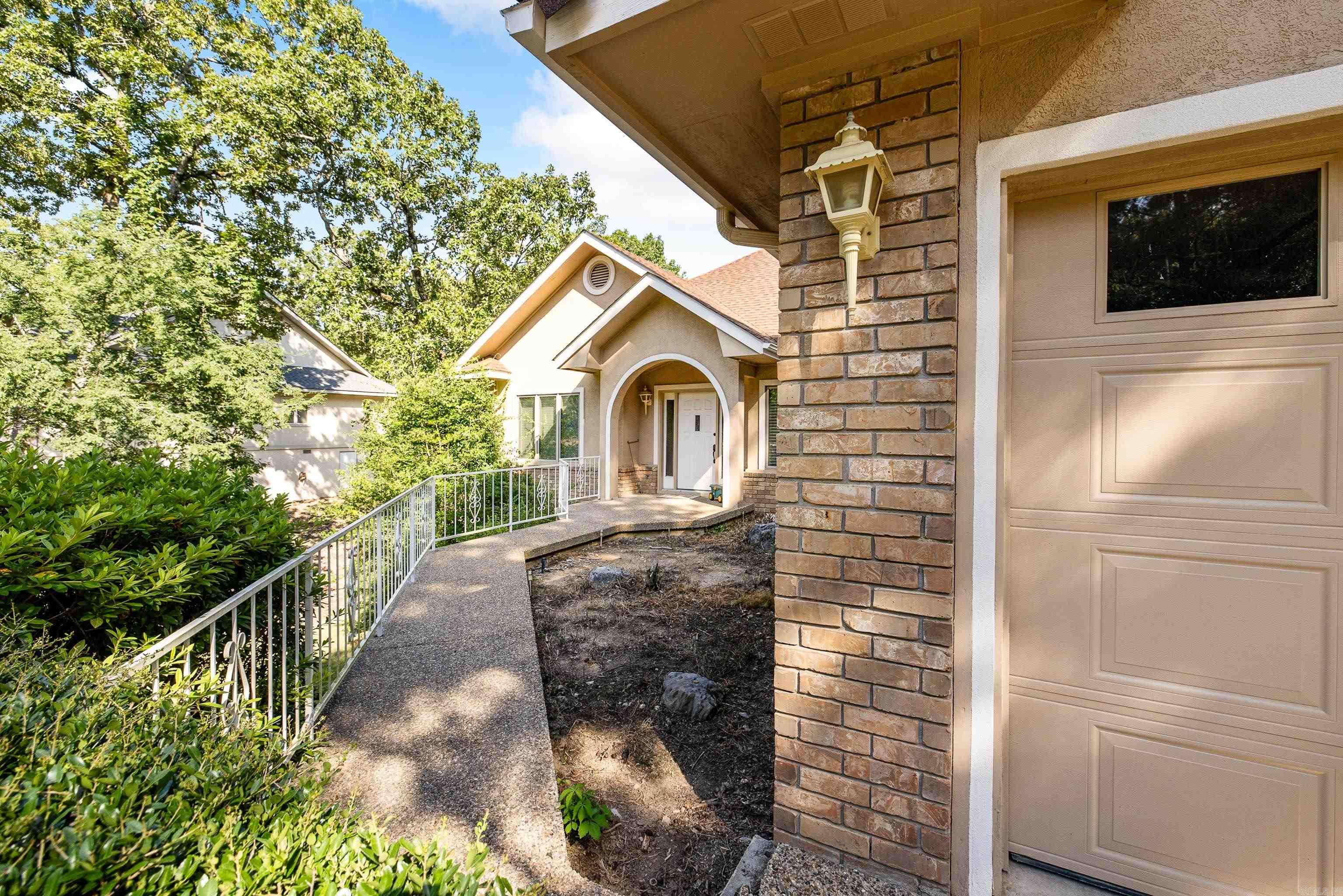 DIAMANTE VILLAS - Residential